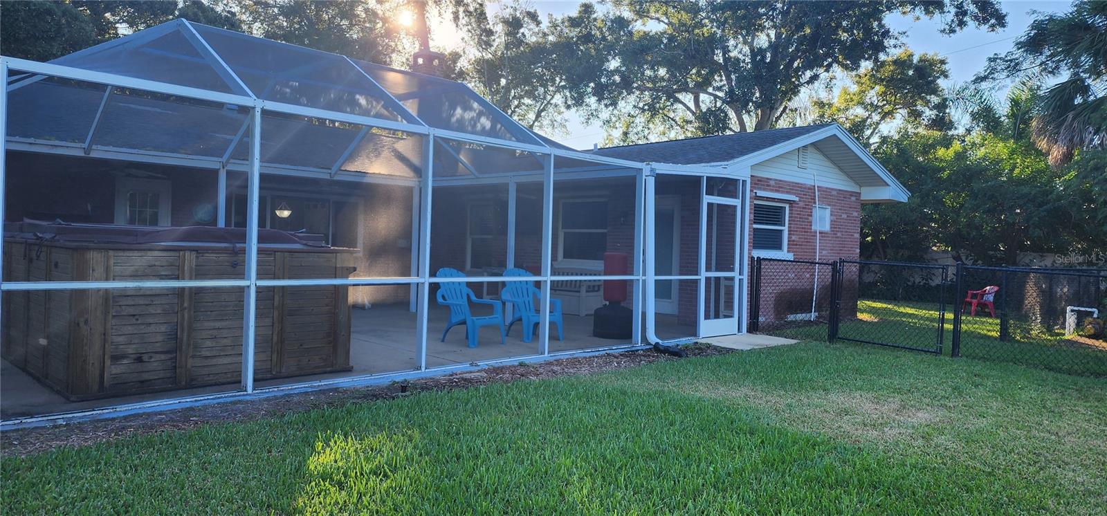 PARKWAY ESTATES 1ST ADD - Residential