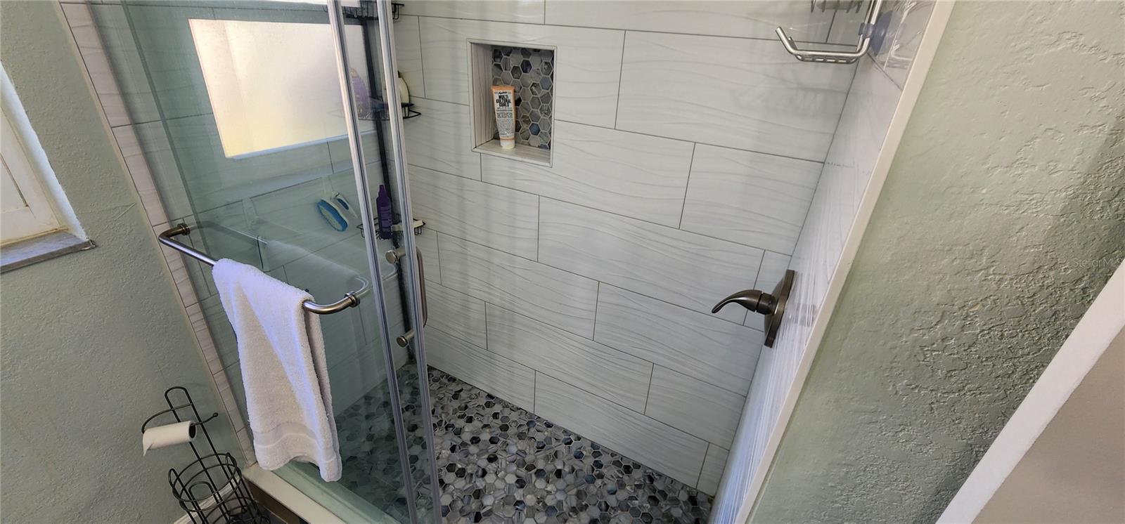 PARKWAY ESTATES 1ST ADD - Residential