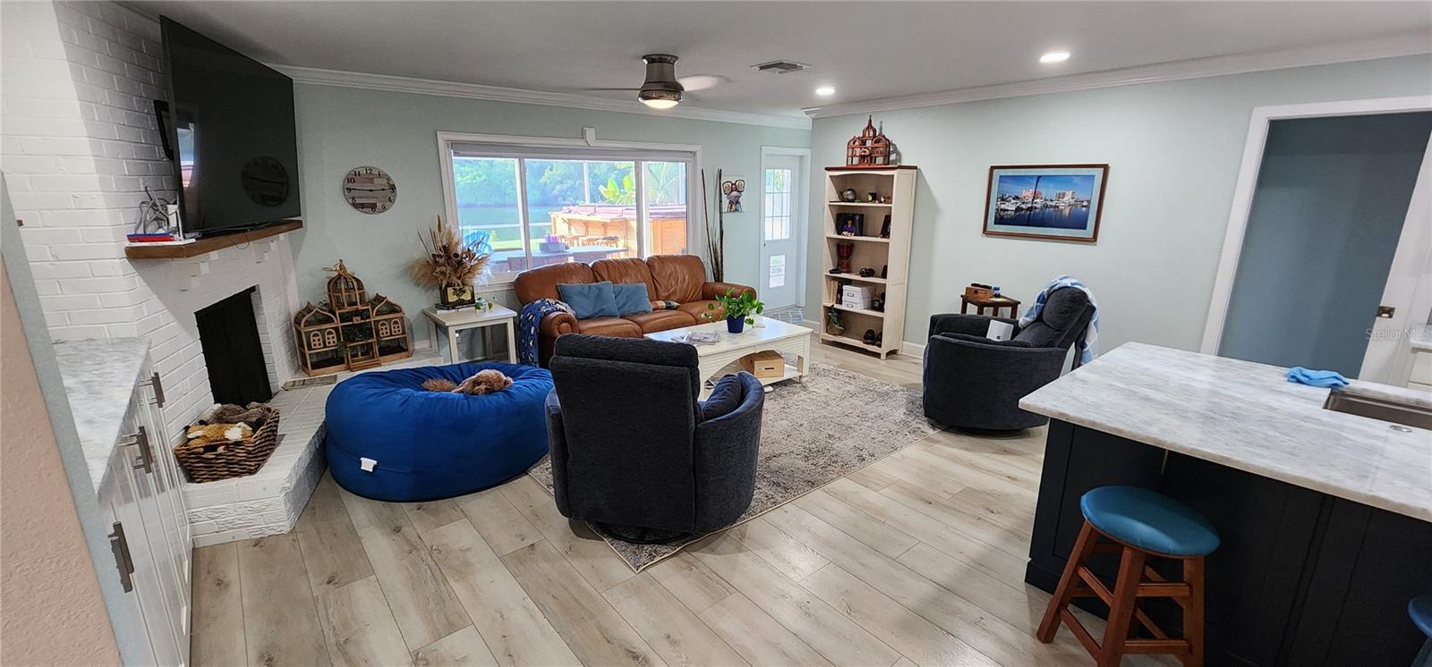 PARKWAY ESTATES 1ST ADD - Residential