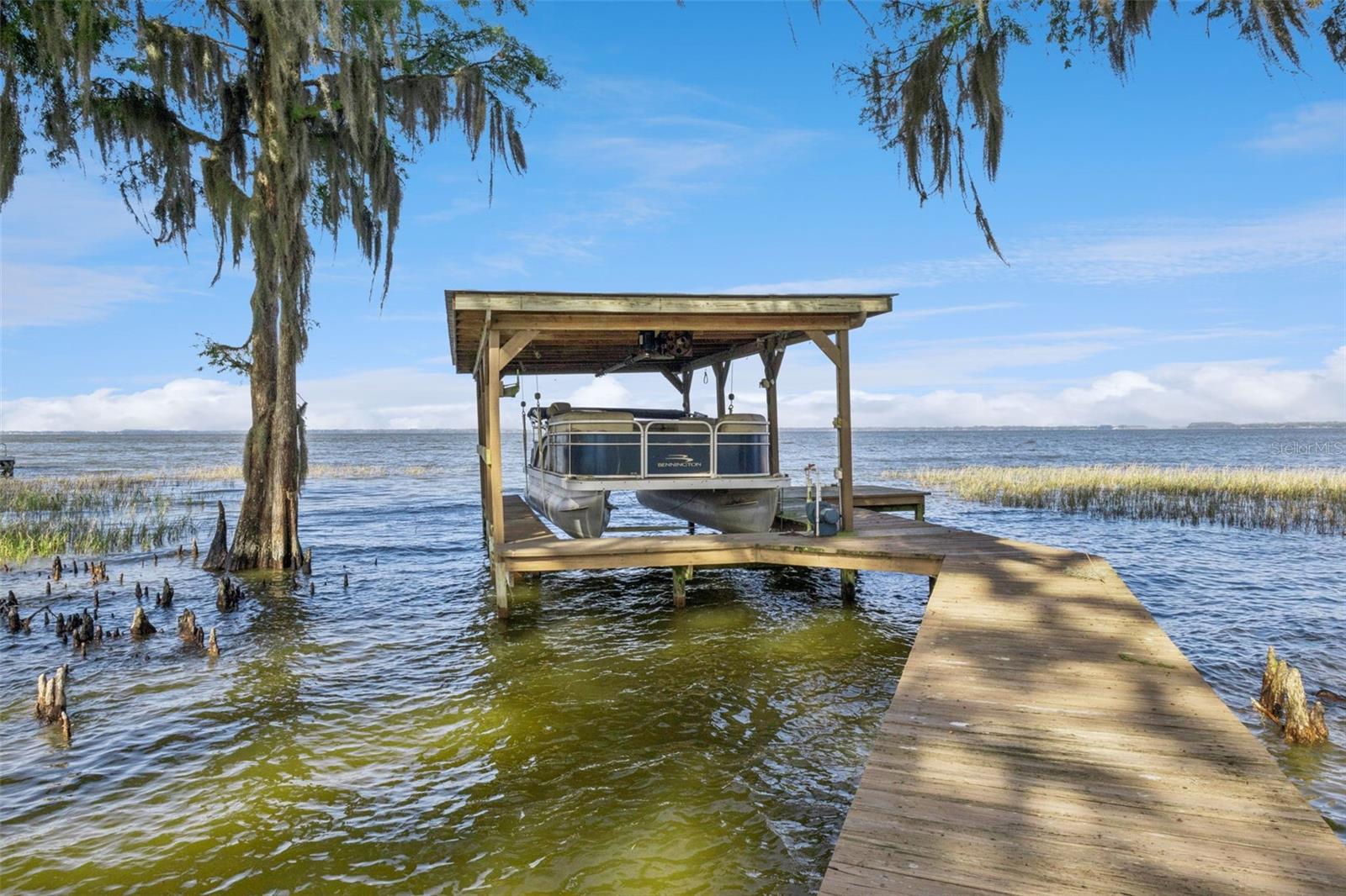 EUSTIS LAKE EUSTIS PLACE - Residential