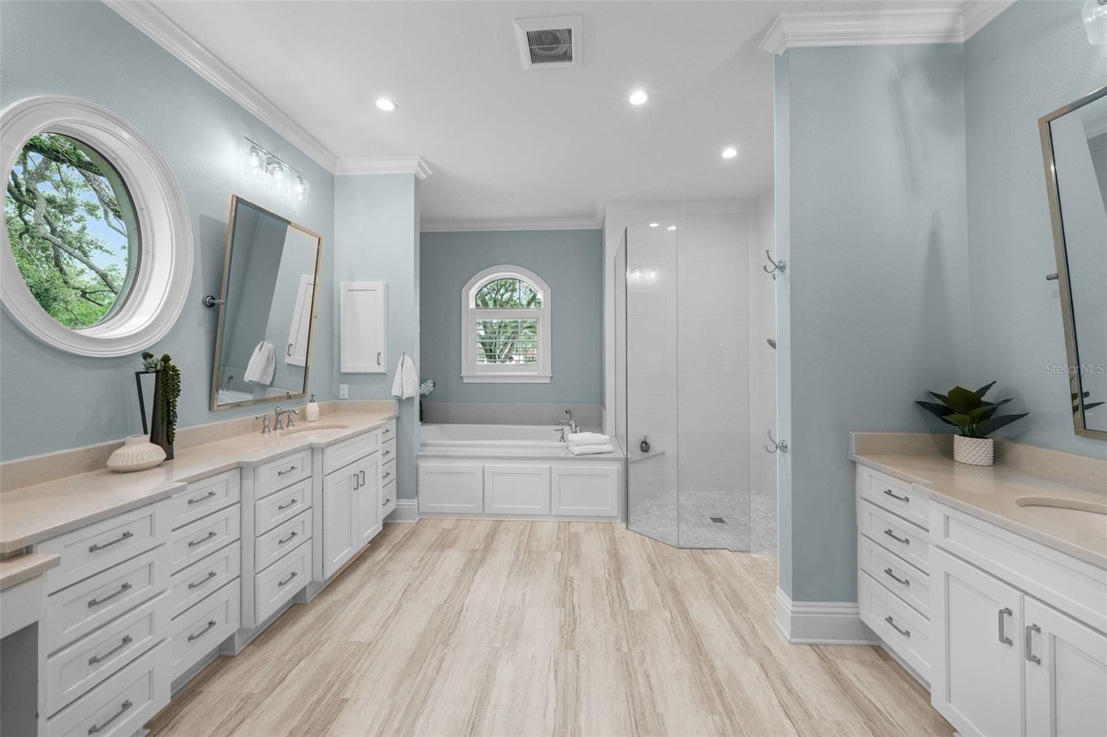 GOLF VIEW PARK 11 PAGE 72 - Residential