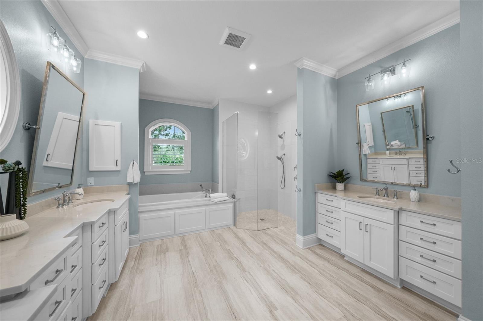 GOLF VIEW PARK 11 PAGE 72 - Residential