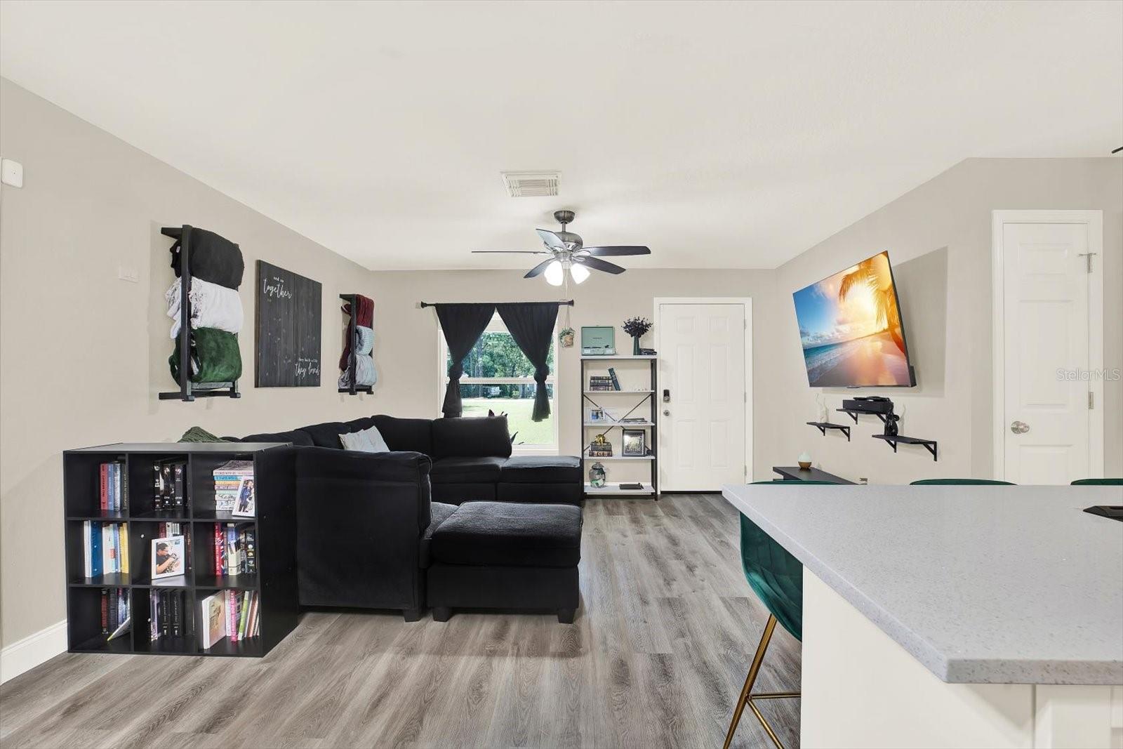 WHISPERING WOODS - Residential