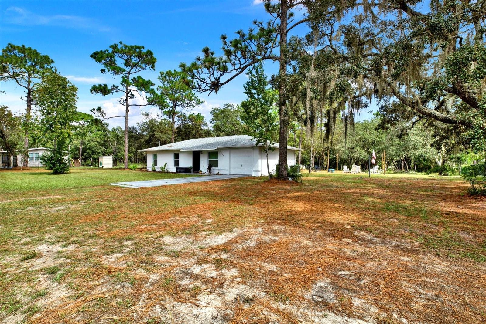 WHISPERING WOODS - Residential