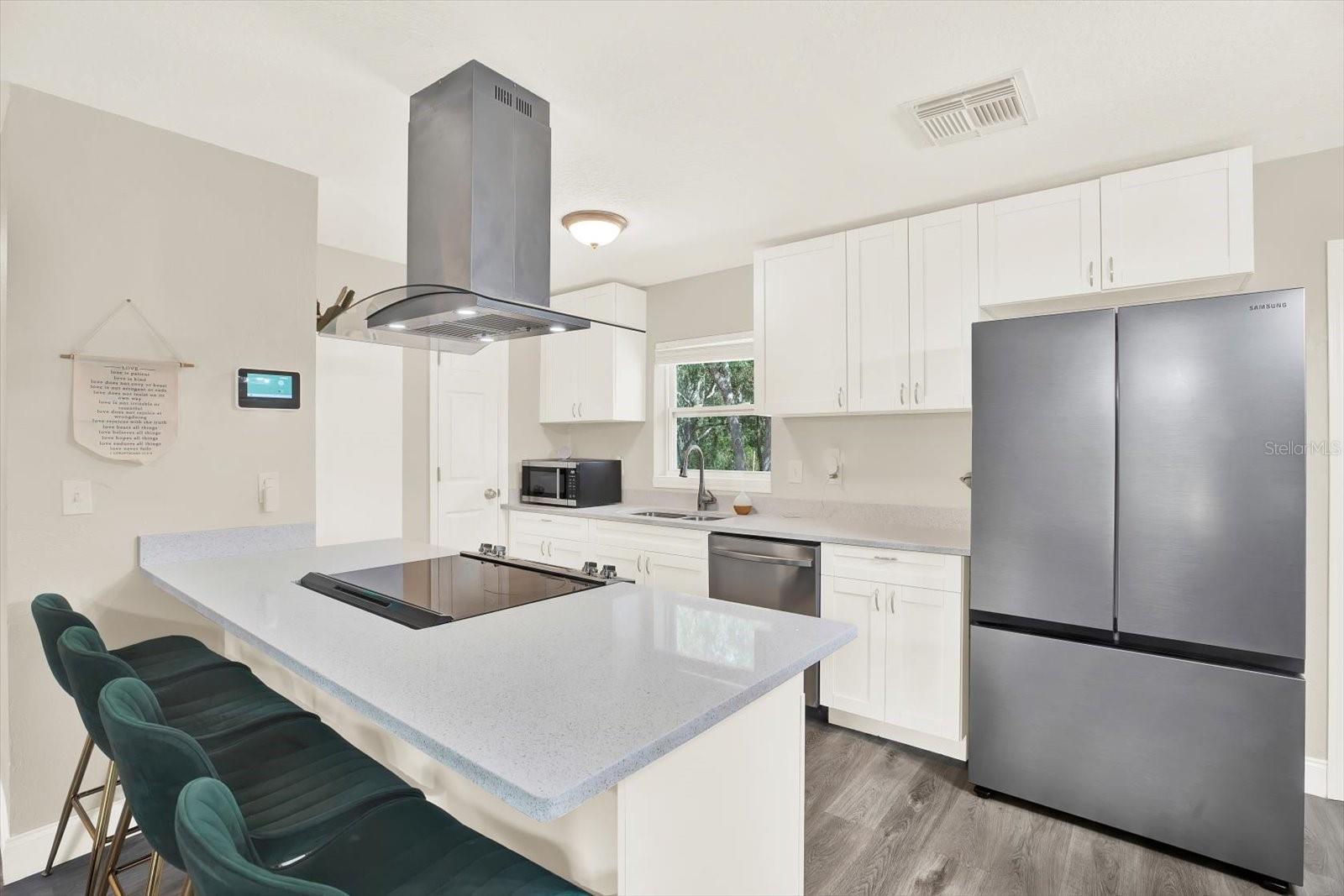 WHISPERING WOODS - Residential