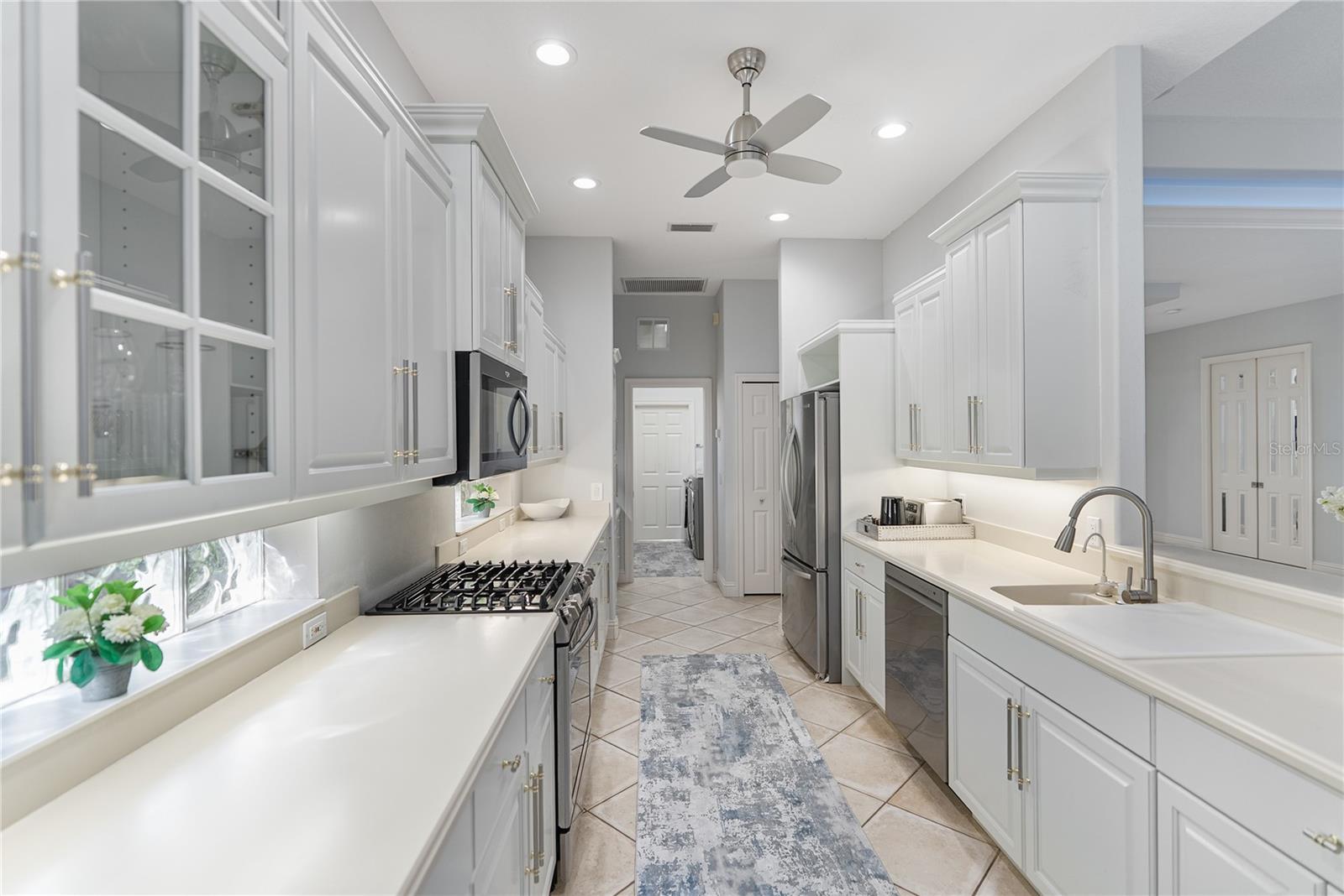 WILLOWBROOK - Residential