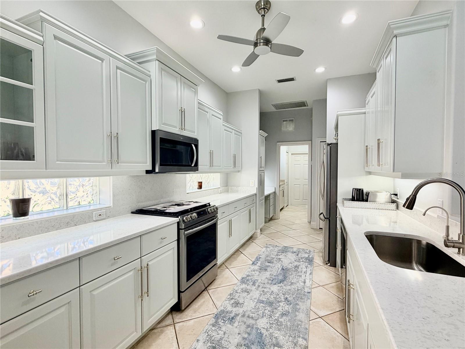 WILLOWBROOK - Residential