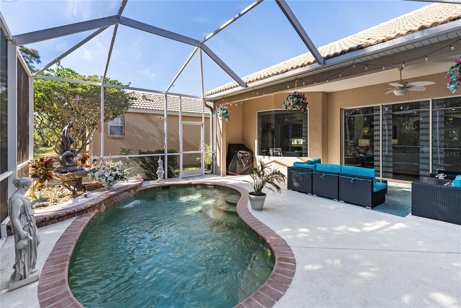 WILLOWBROOK - Residential