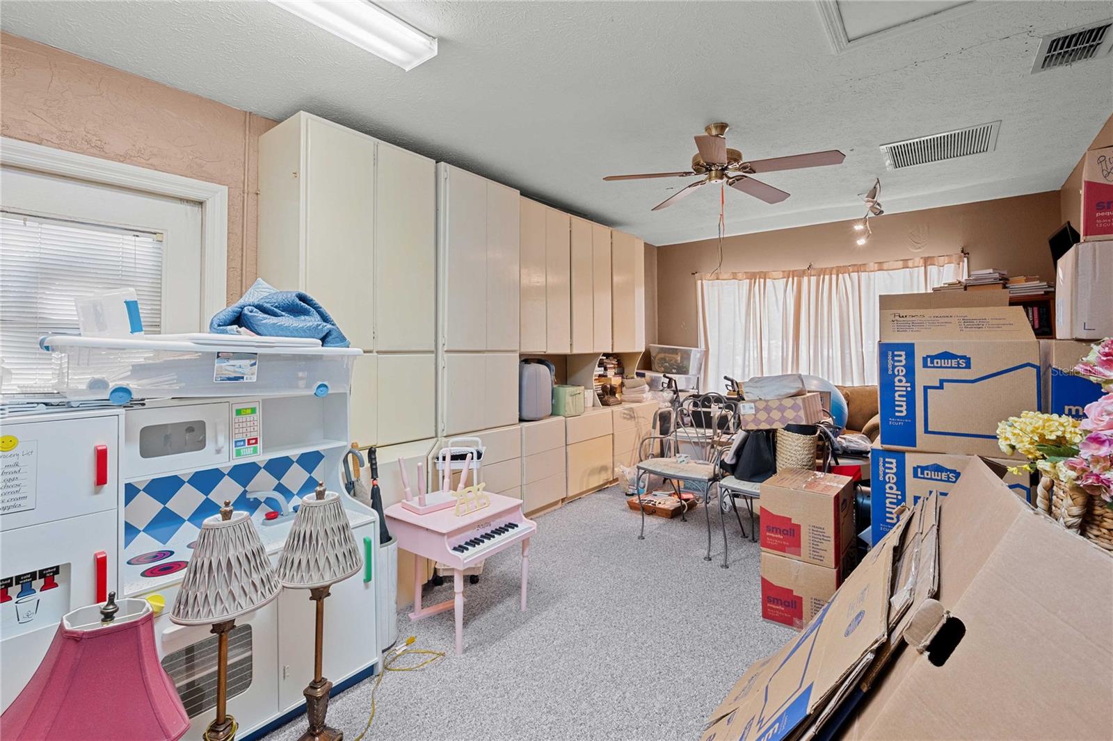 CAMBRIDGE CLARK ESTATES UNREC - Residential