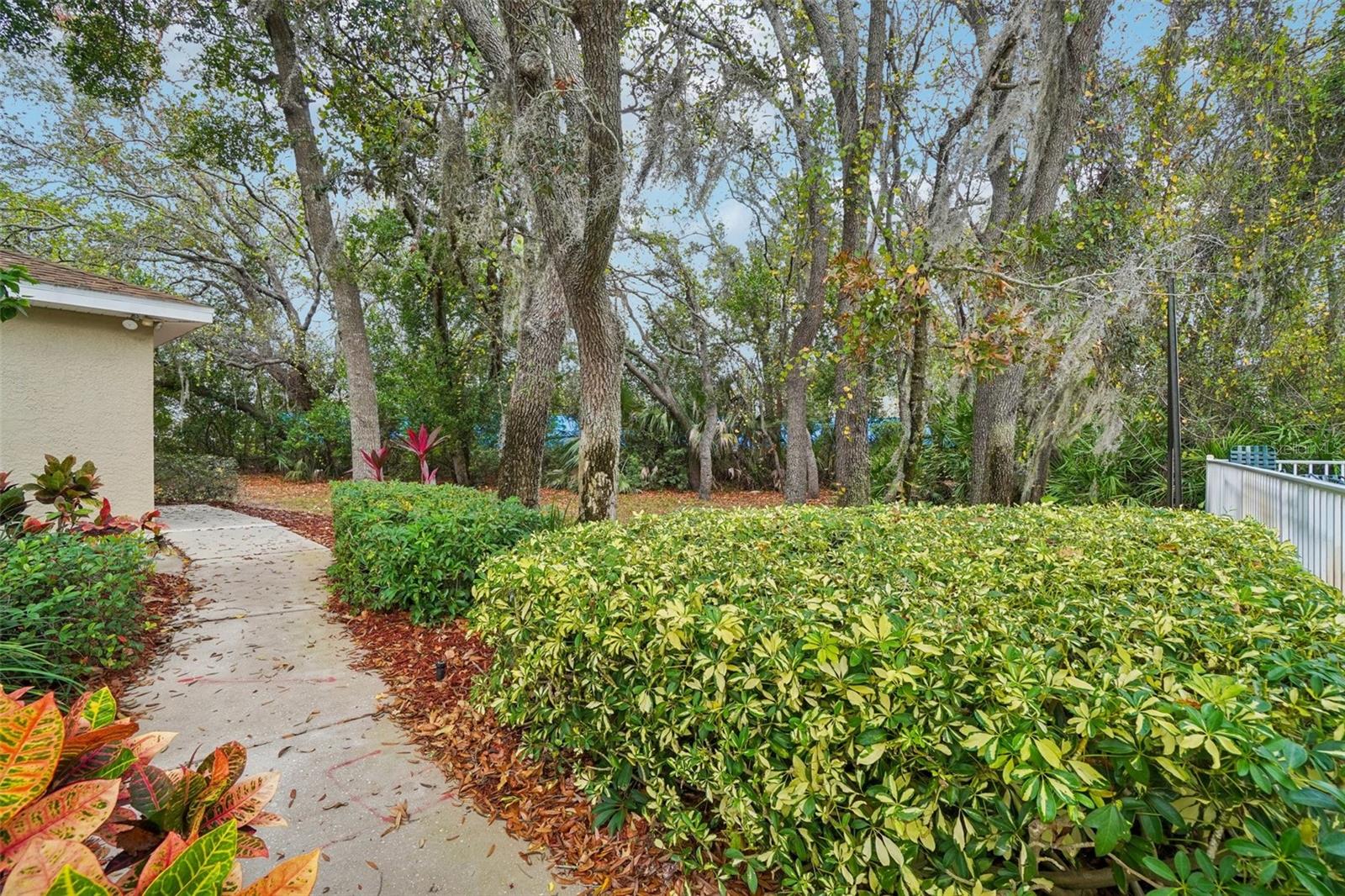 GLENBROOK EAST - Residential