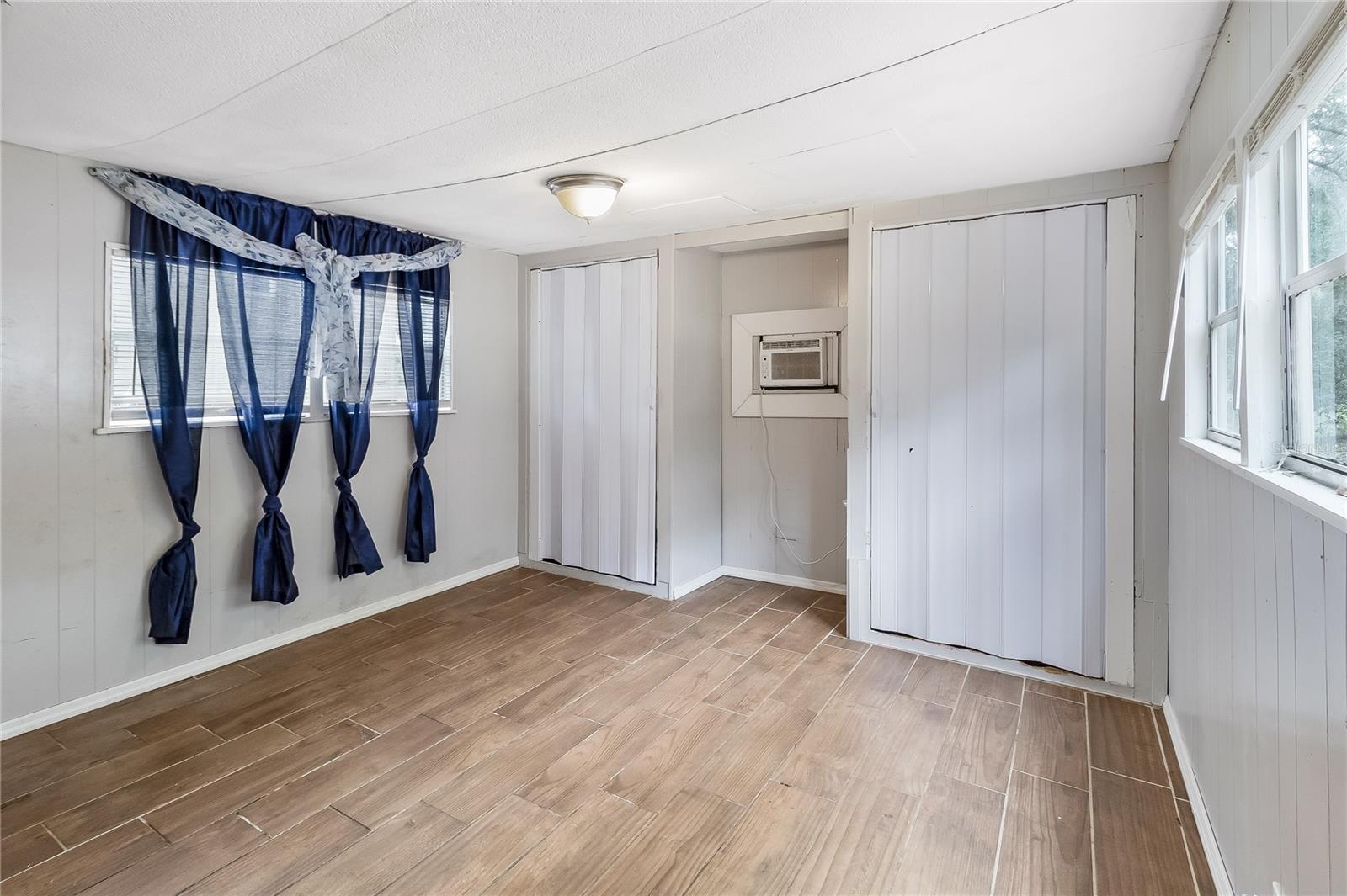 ROY L WATKINS - Residential