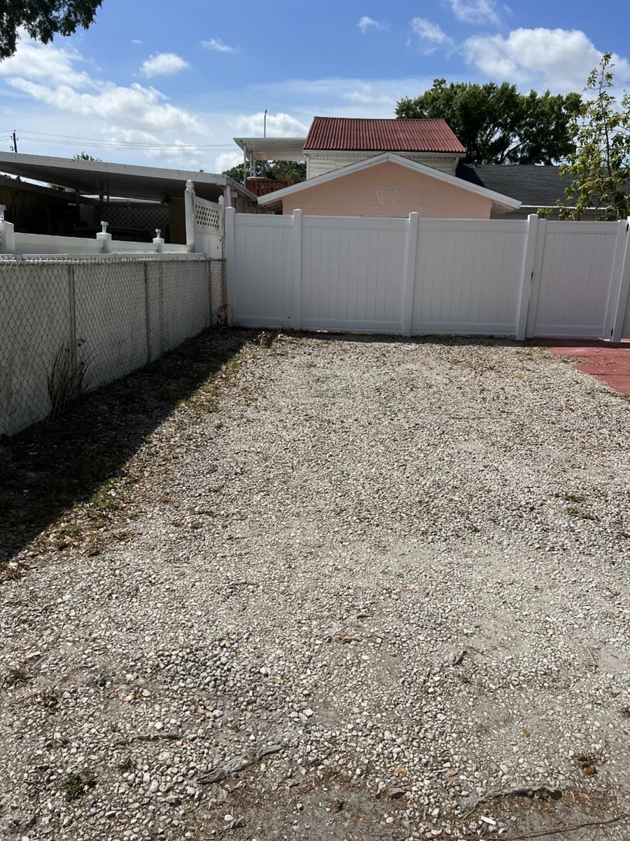 AVONDALE - Residential Lease