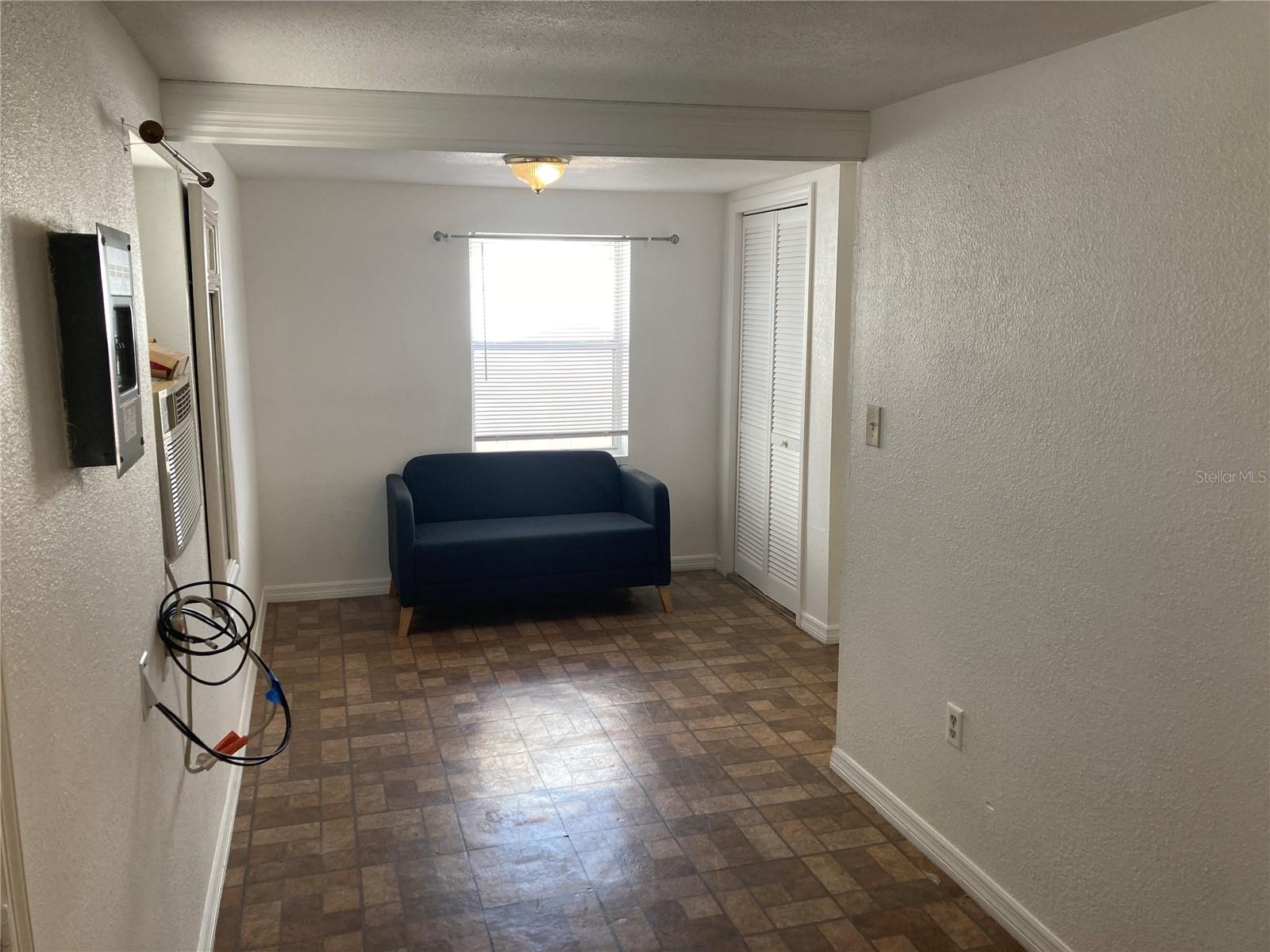 AVONDALE - Residential Lease