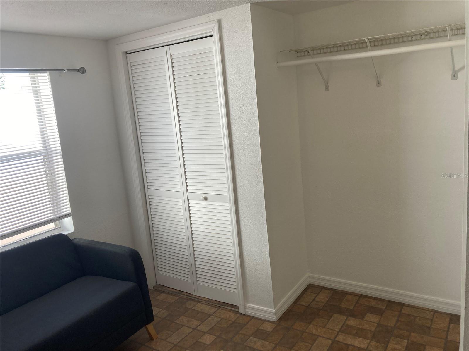 AVONDALE - Residential Lease