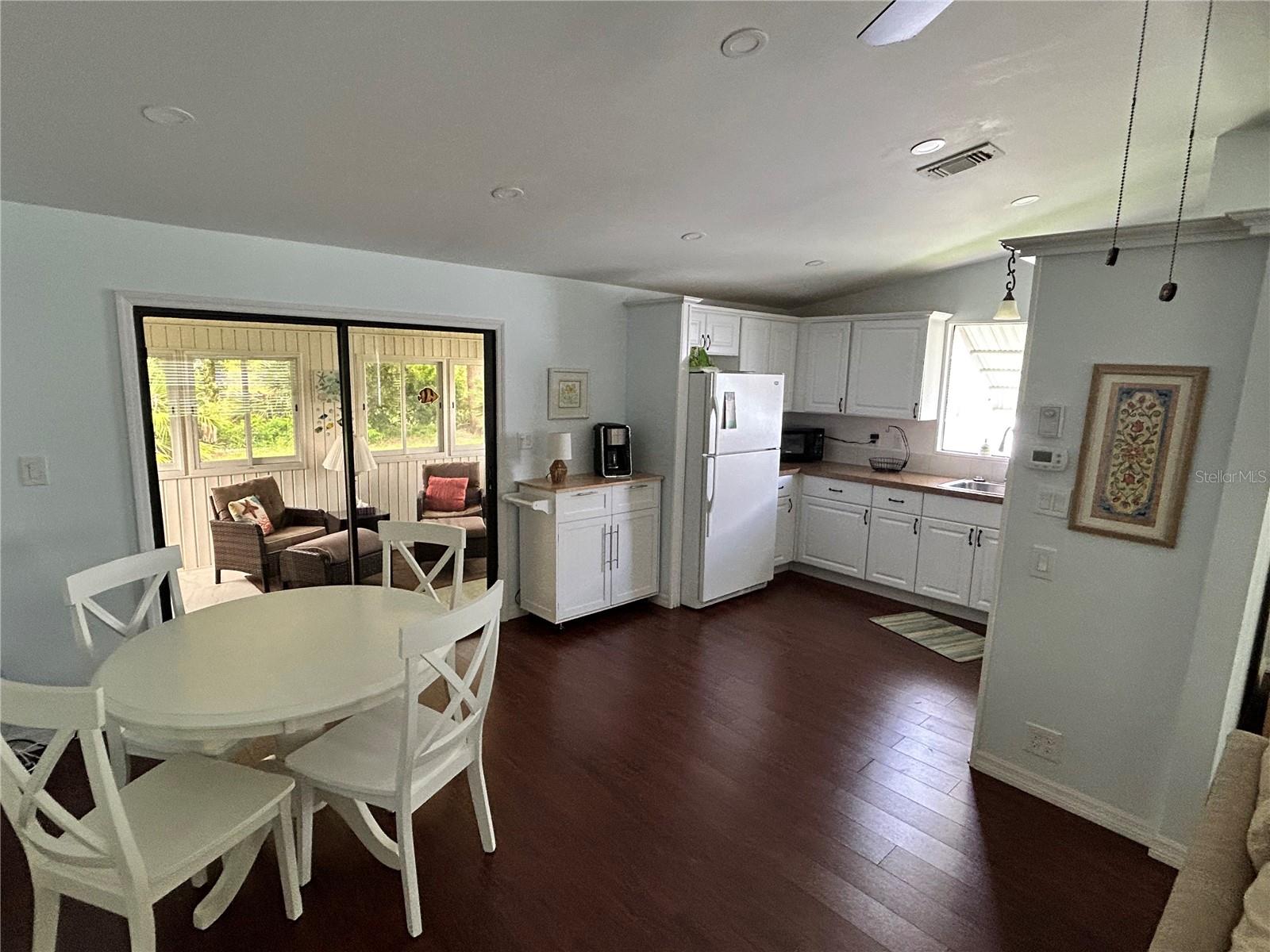 BURNT STORE COLONY MHP COOP - Residential