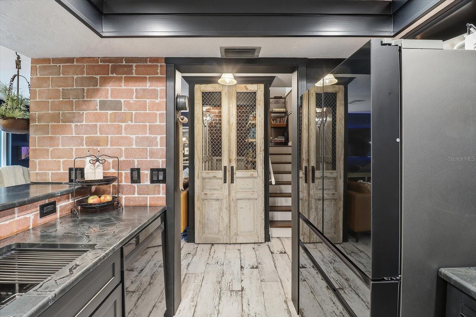 PLANTATION VILLAGE UNREC - Residential