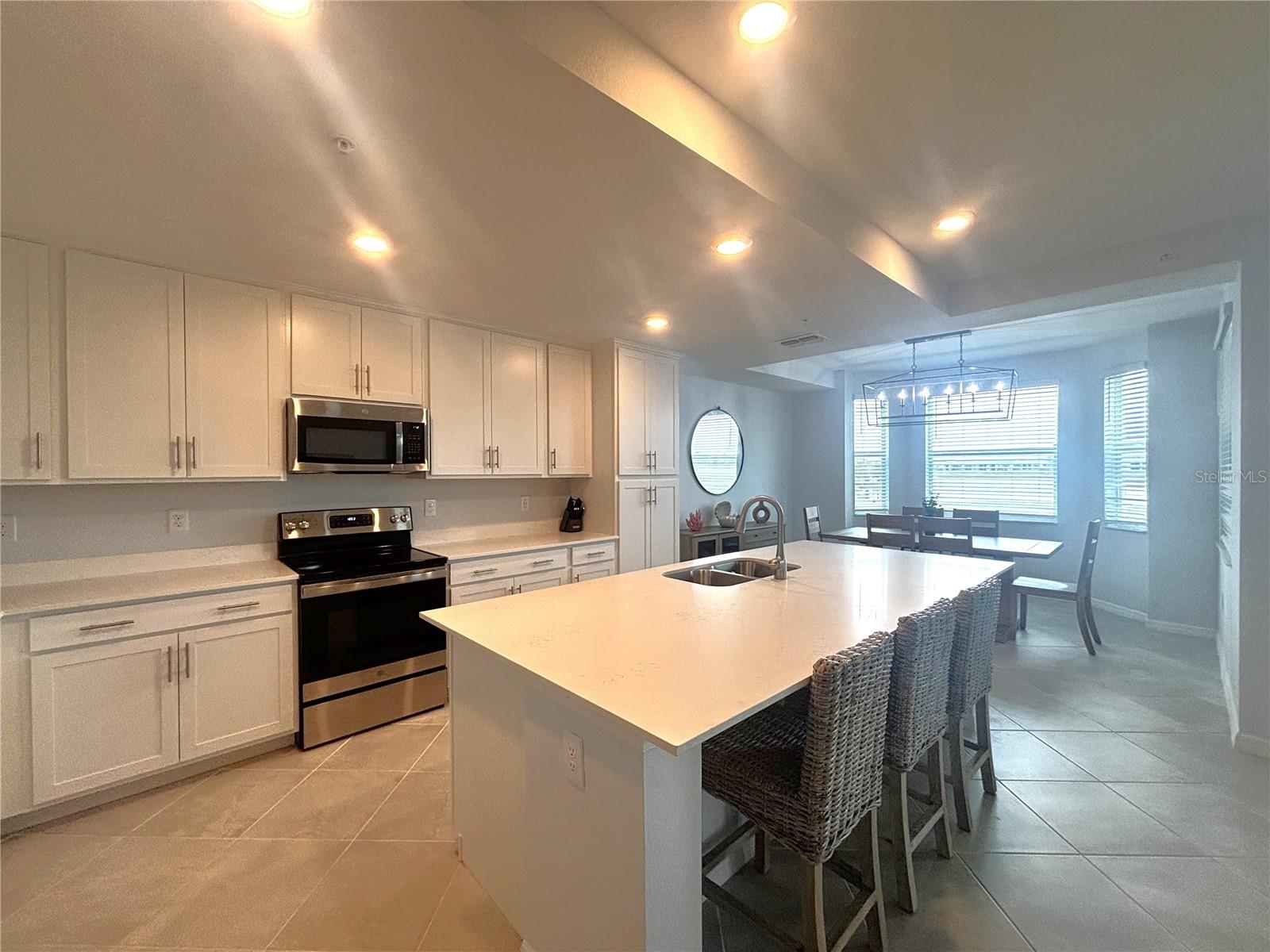 WELLEN GOLF & COUNTRY CLUB - Residential Lease