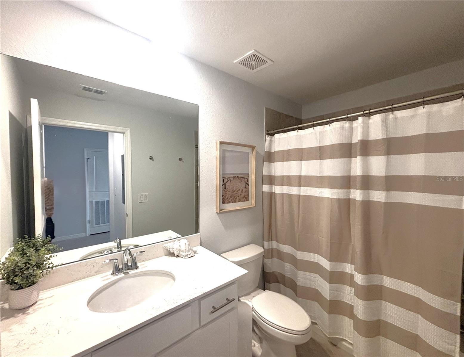 WELLEN GOLF & COUNTRY CLUB - Residential Lease