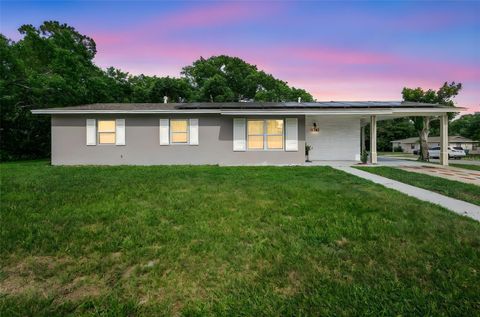 Photo of 1581 Providence Boulevard, Deltona, FL 32725 (MLS # O6325976)