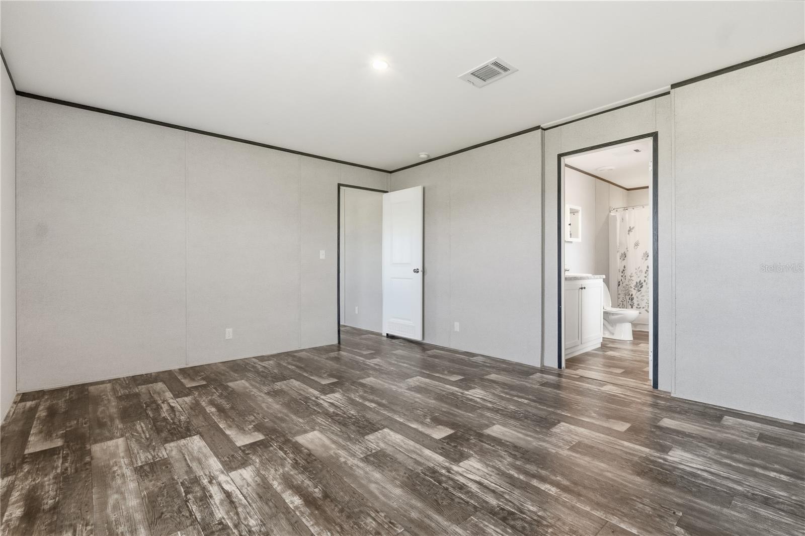 OF GILCHRIST GARDEN SUB - Residential