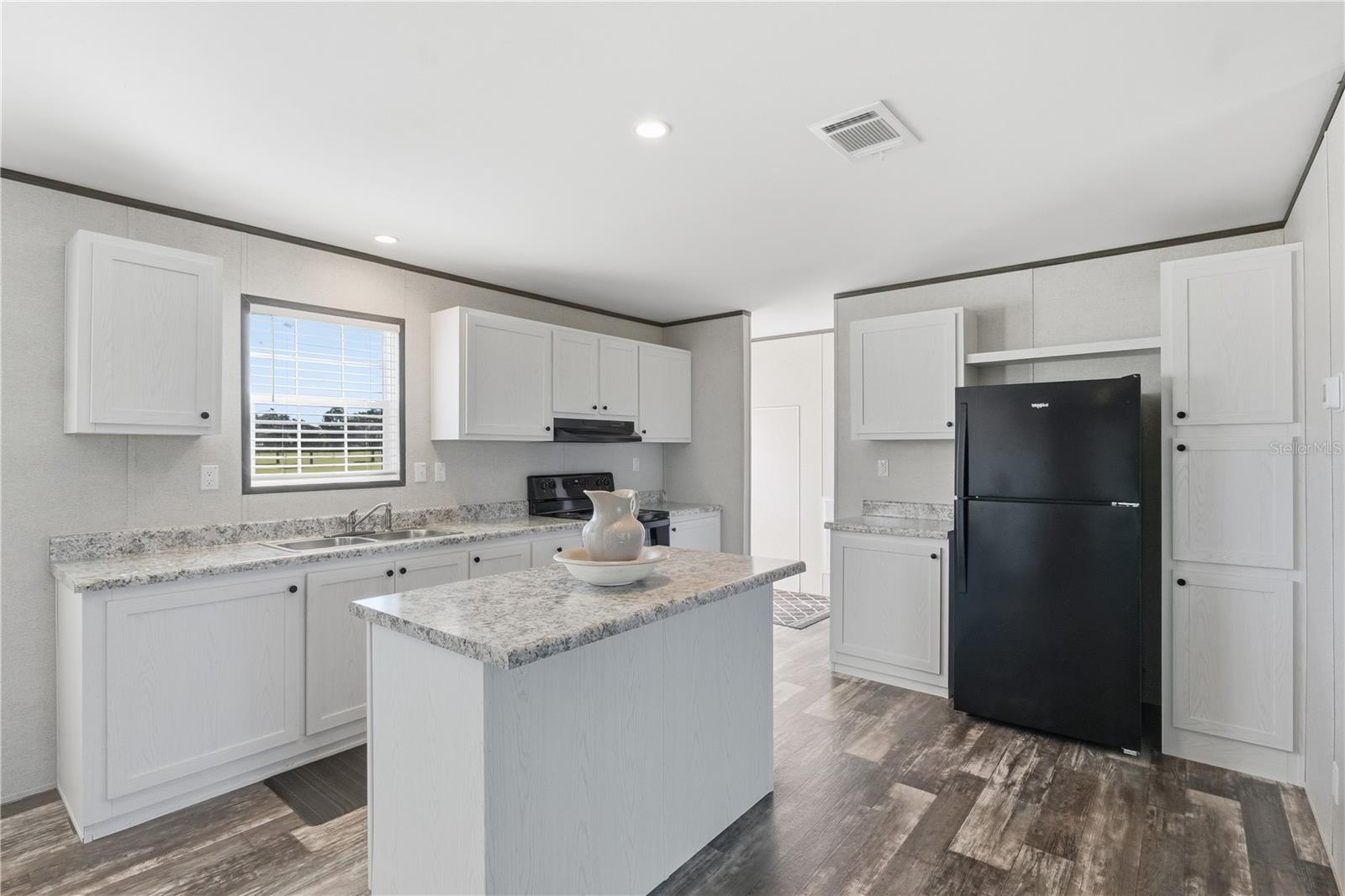 OF GILCHRIST GARDEN SUB - Residential