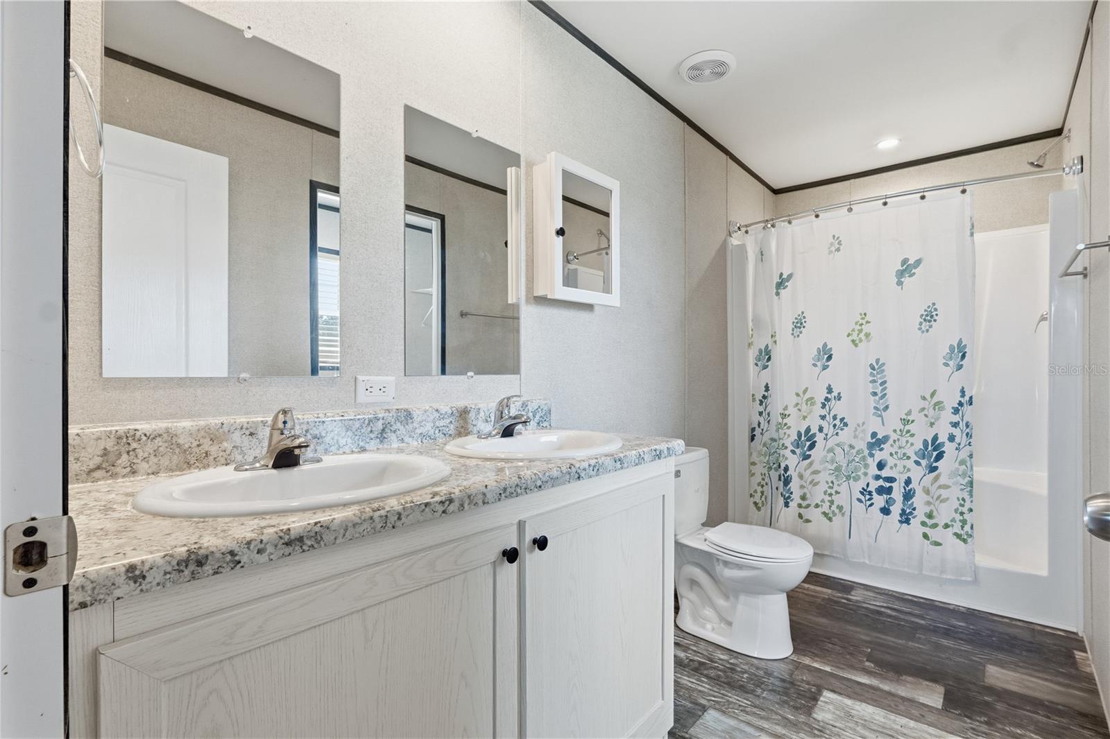 OF GILCHRIST GARDEN SUB - Residential