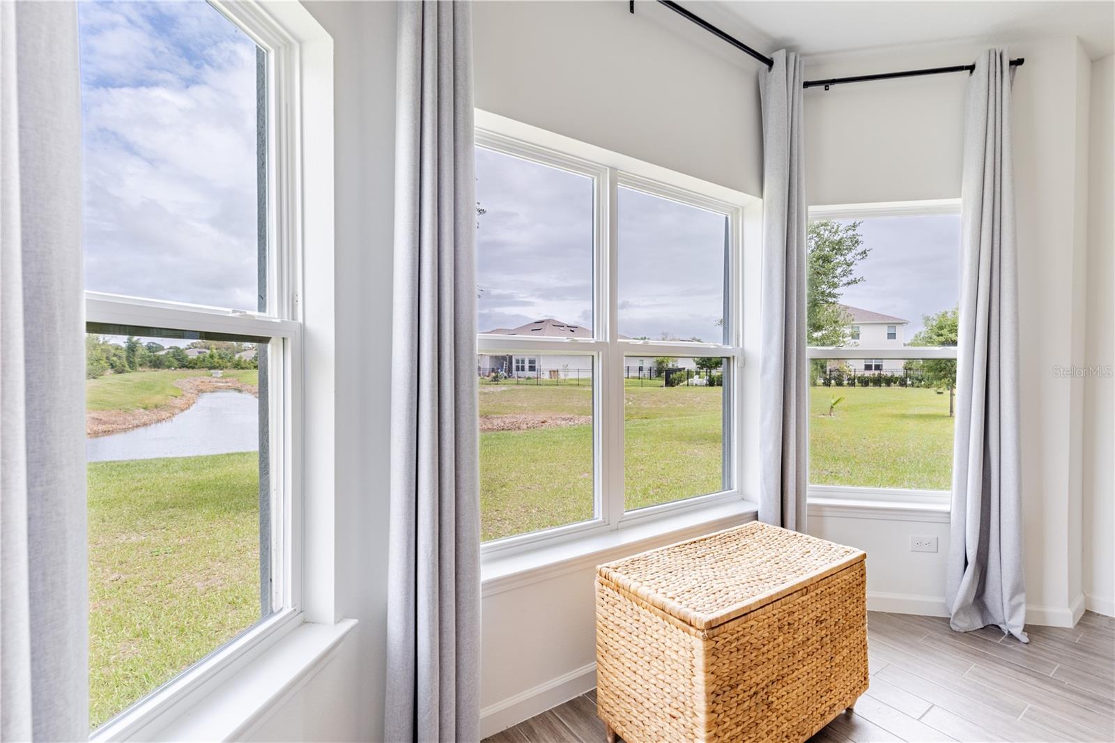 TALICHET/VENEZIA NORTH - Residential