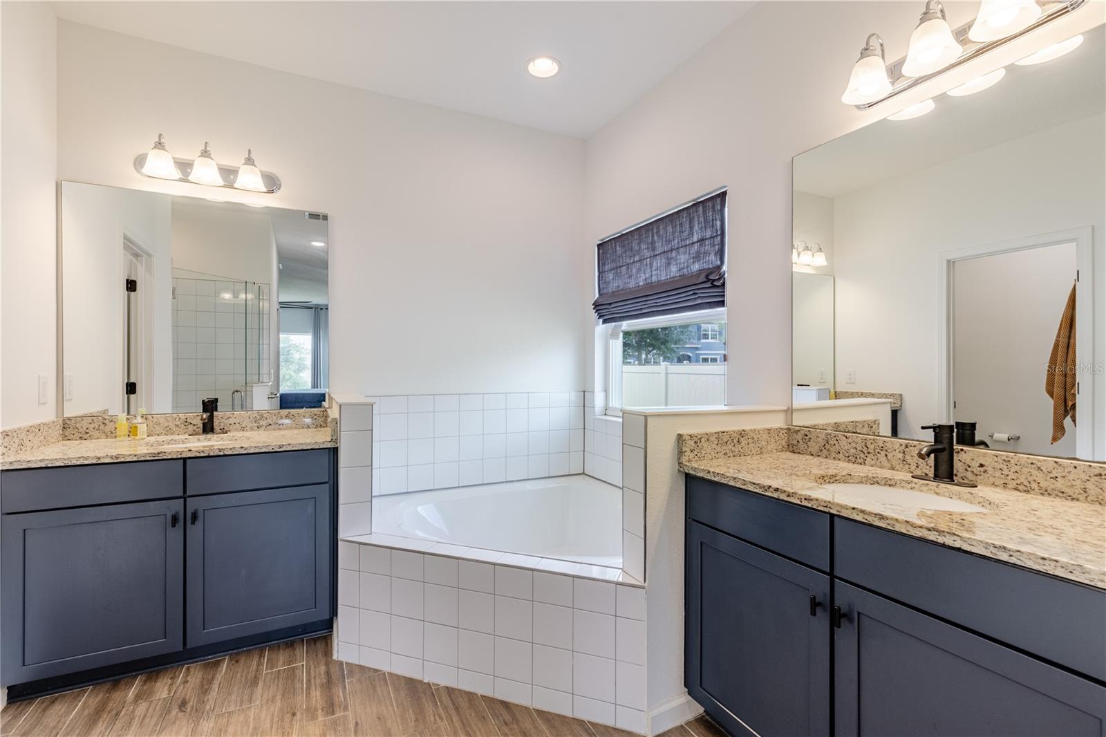 TALICHET/VENEZIA NORTH - Residential