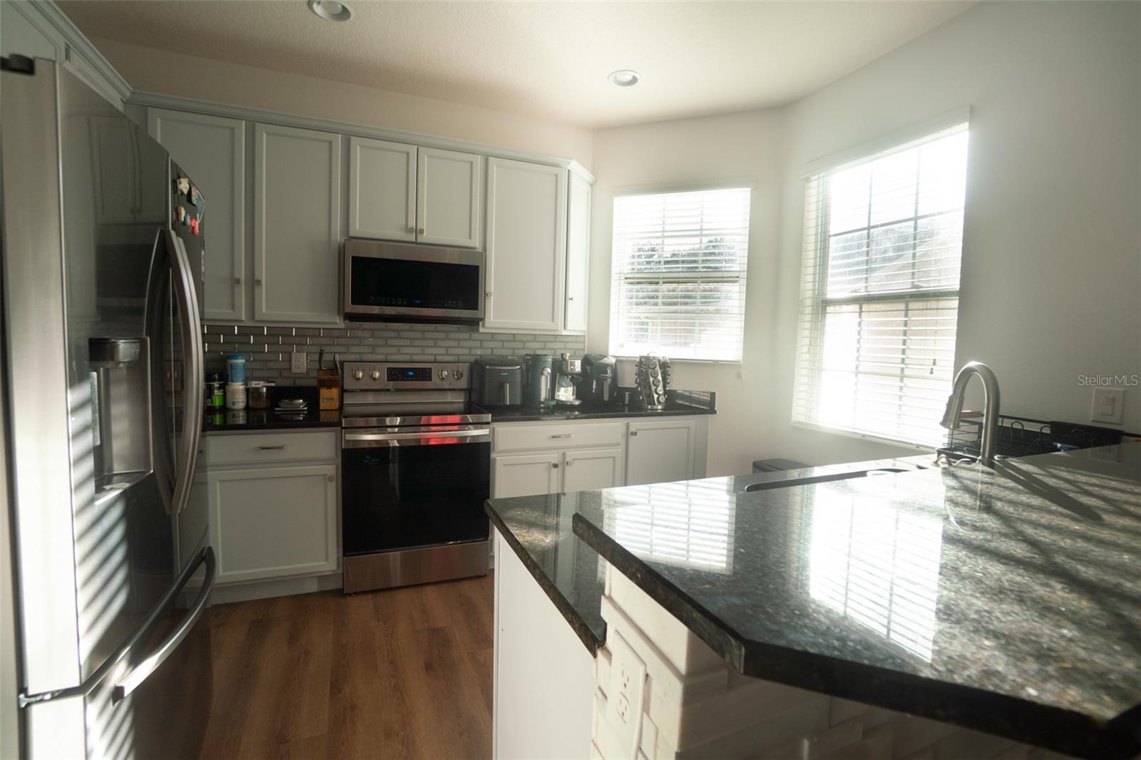 WATERS EDGE/LK NONA 03 C-F & - Residential Lease