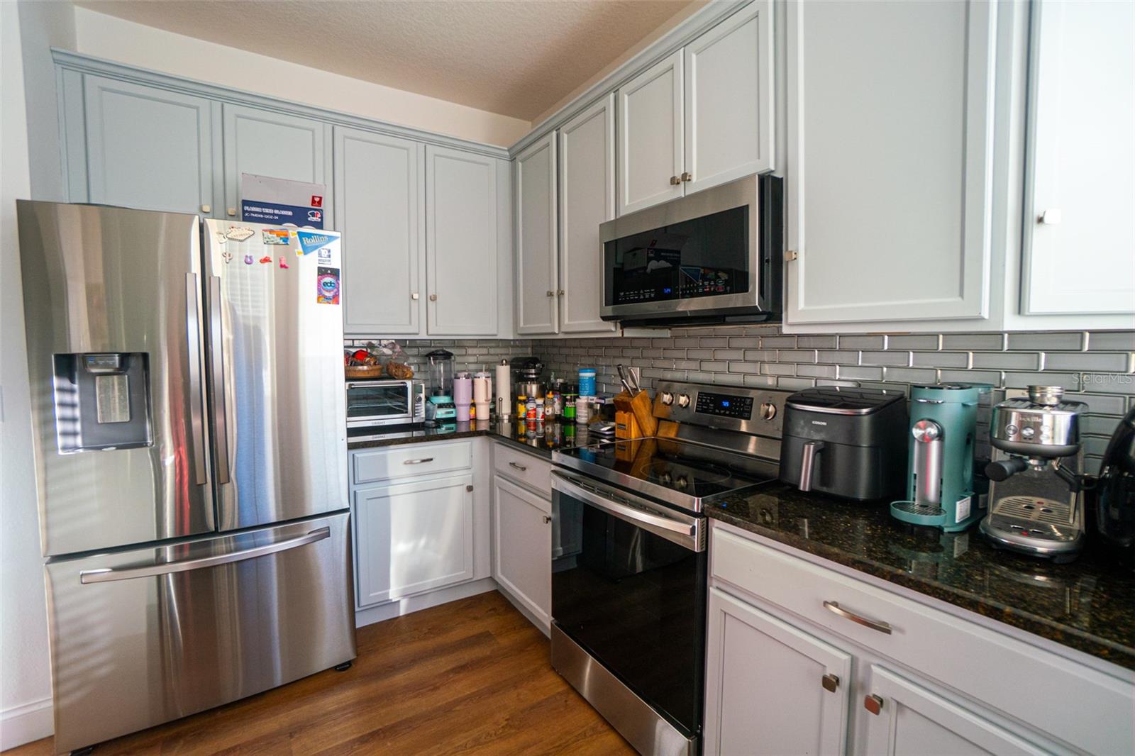 WATERS EDGE/LK NONA 03 C-F & - Residential Lease