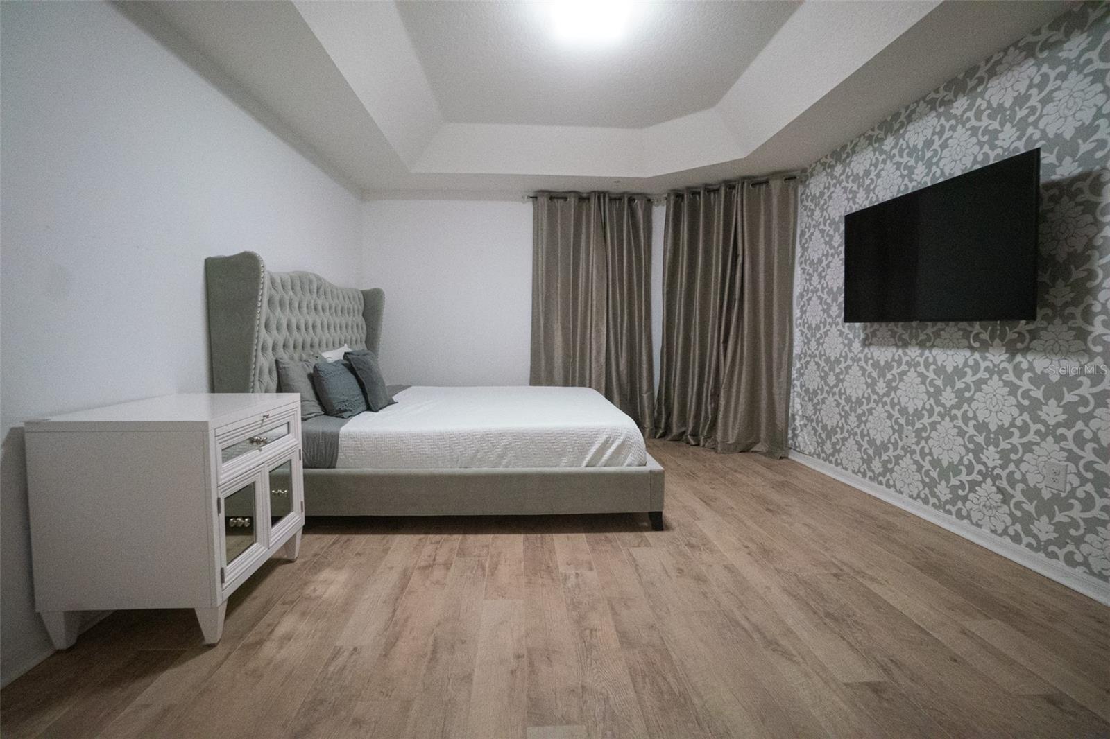 WATERS EDGE/LK NONA 03 C-F & - Residential Lease