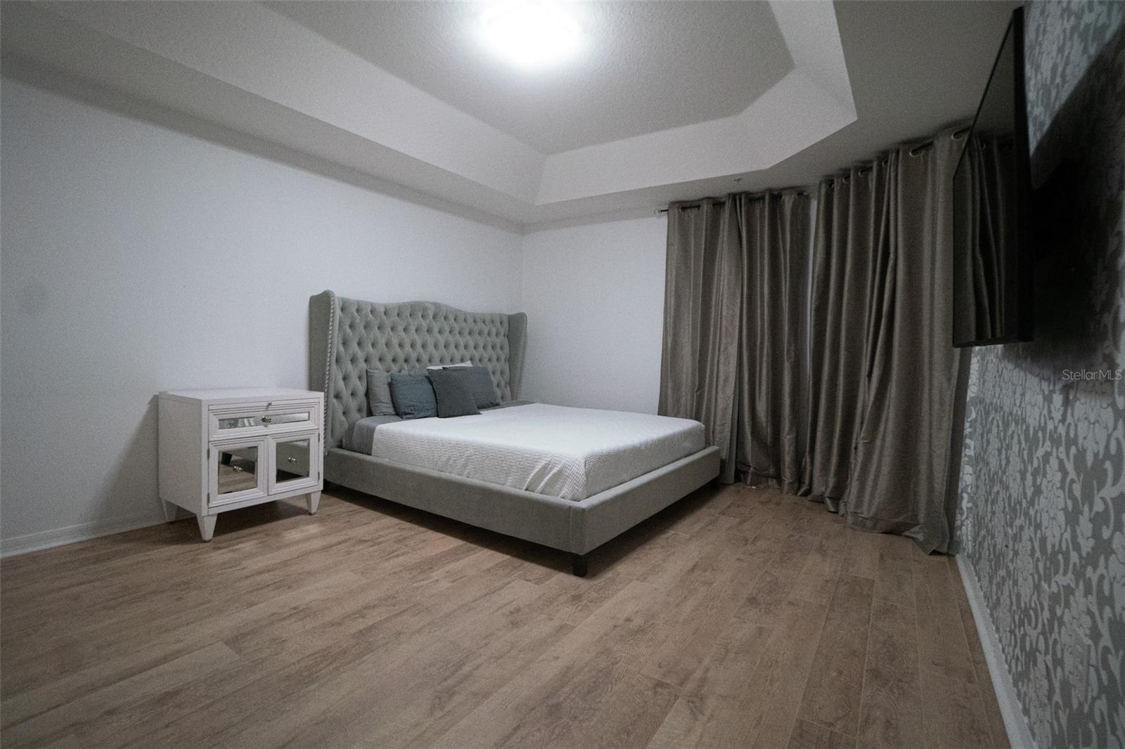 WATERS EDGE/LK NONA 03 C-F & - Residential Lease