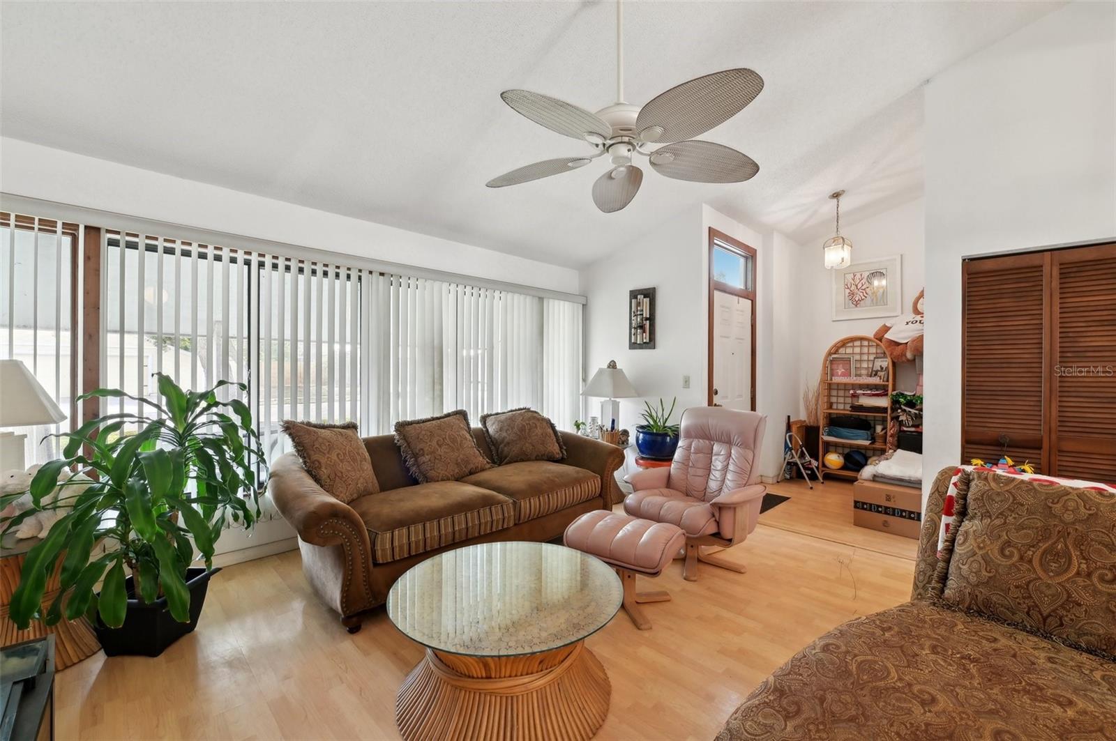 3093 WOODPINE CIRCLE