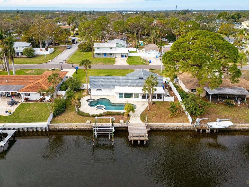 Photo of 5321 Dover Street NE, St Petersburg, FL 33703 (MLS # TB8335520)