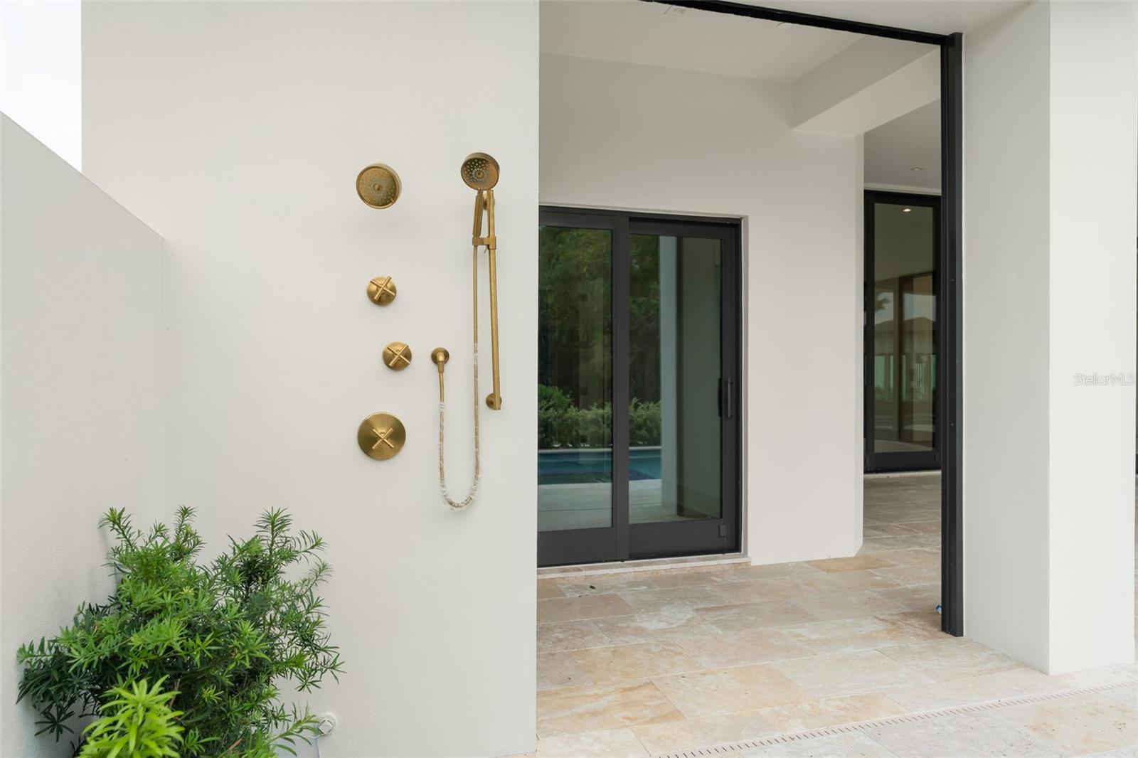 RITZ-CARLTON RESIDENCES, ORLANDO - Residential Lease