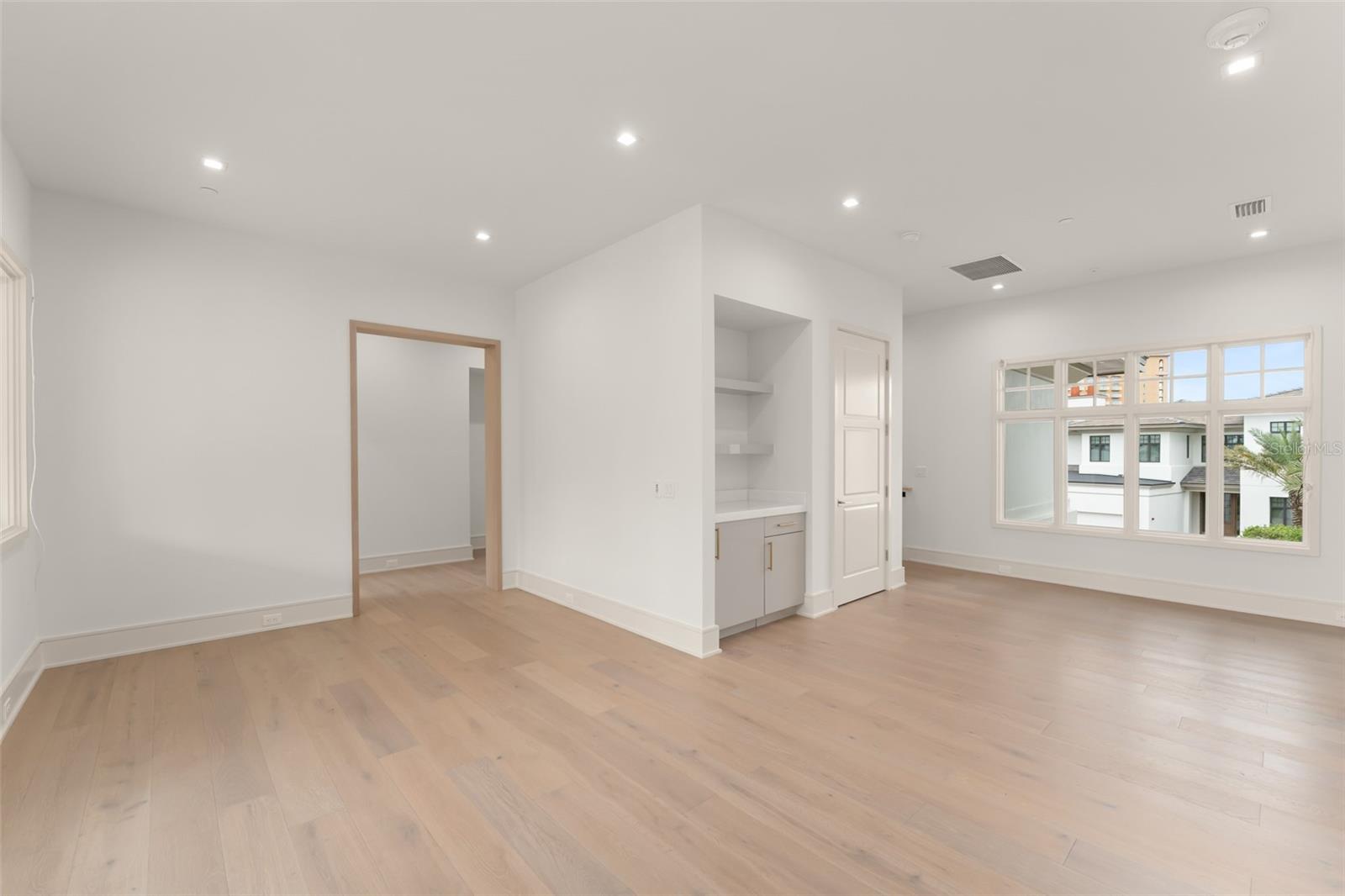 RITZ-CARLTON RESIDENCES, ORLANDO - Residential Lease