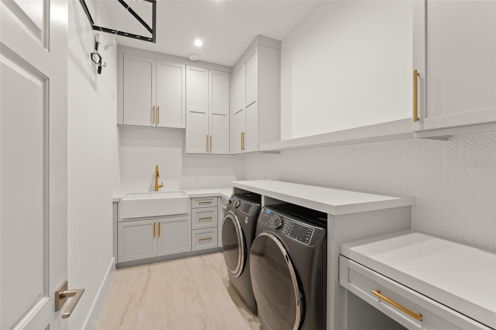 RITZ-CARLTON RESIDENCES, ORLANDO - Residential Lease