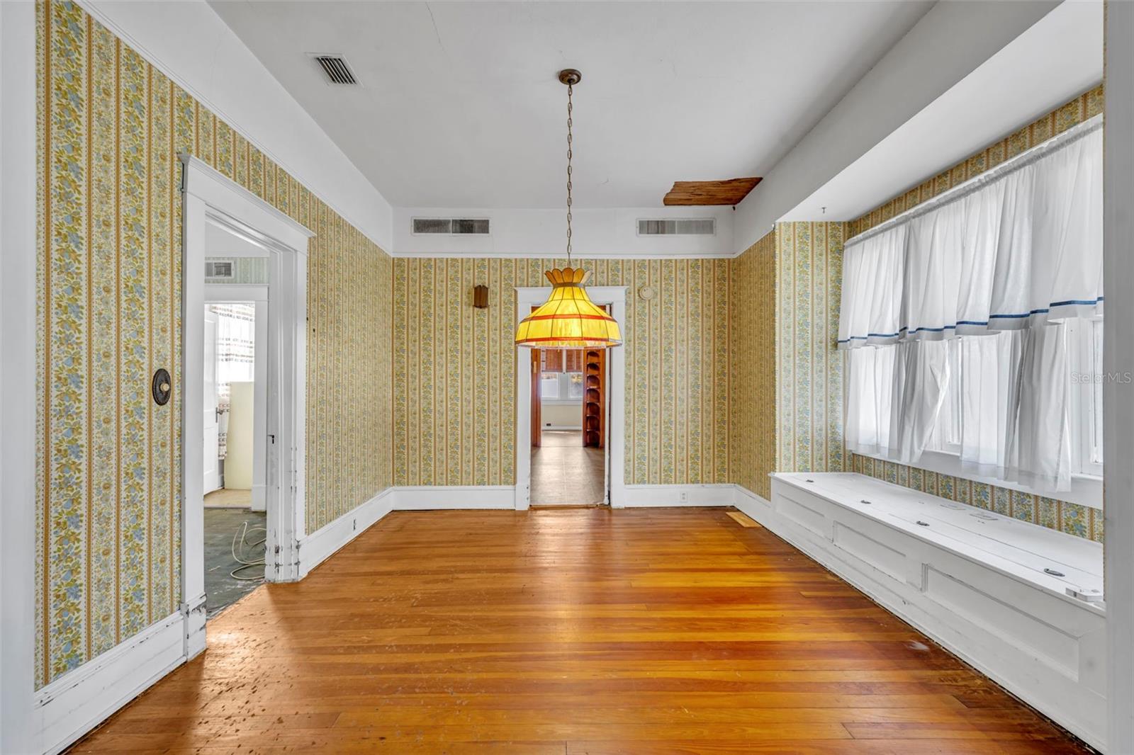 ORANGE HEIGHTS - Residential