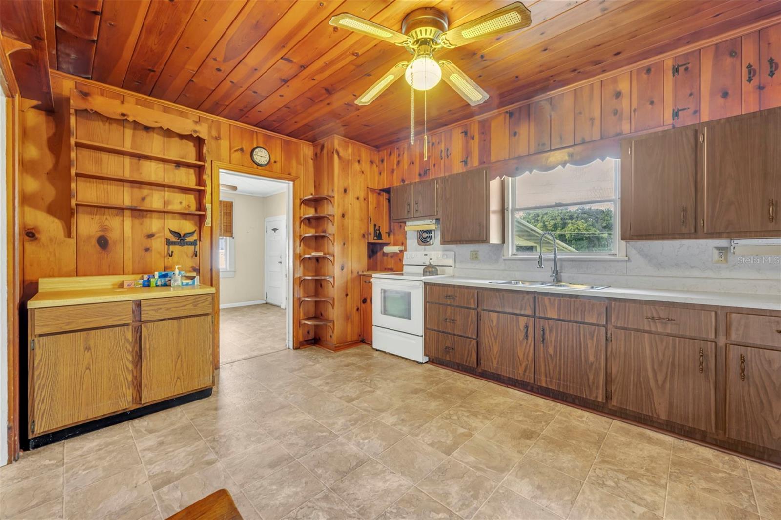 ORANGE HEIGHTS - Residential