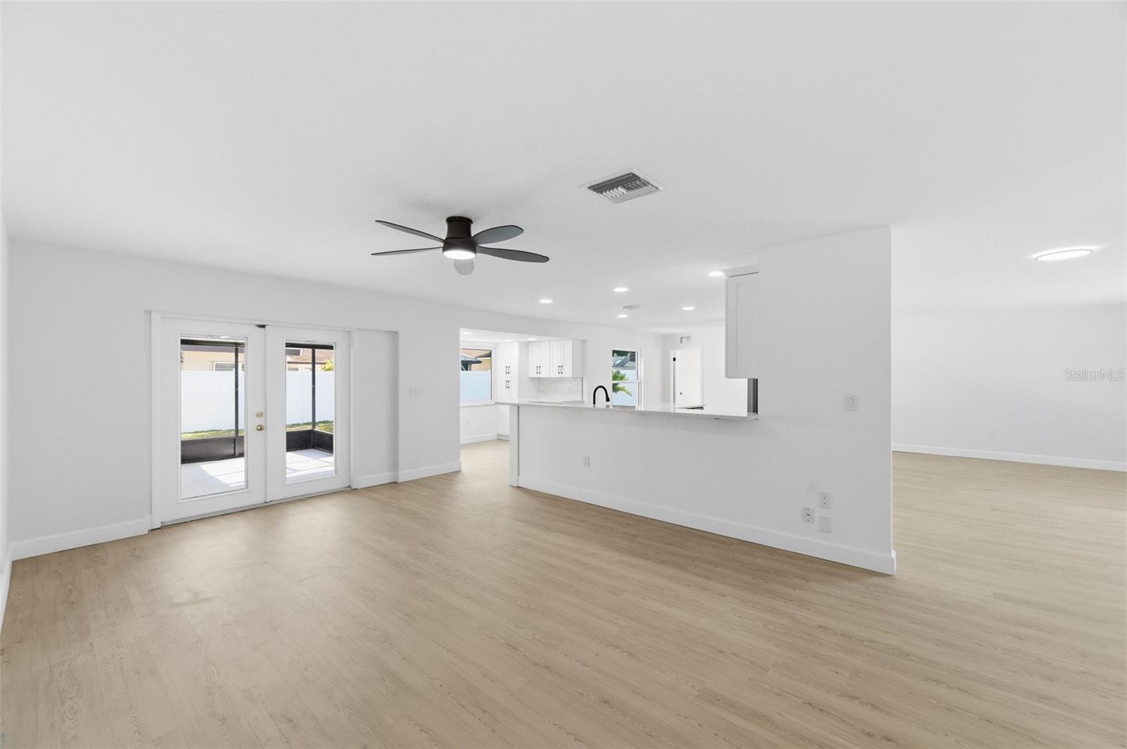 SEMINOLE COUNTRY - Residential