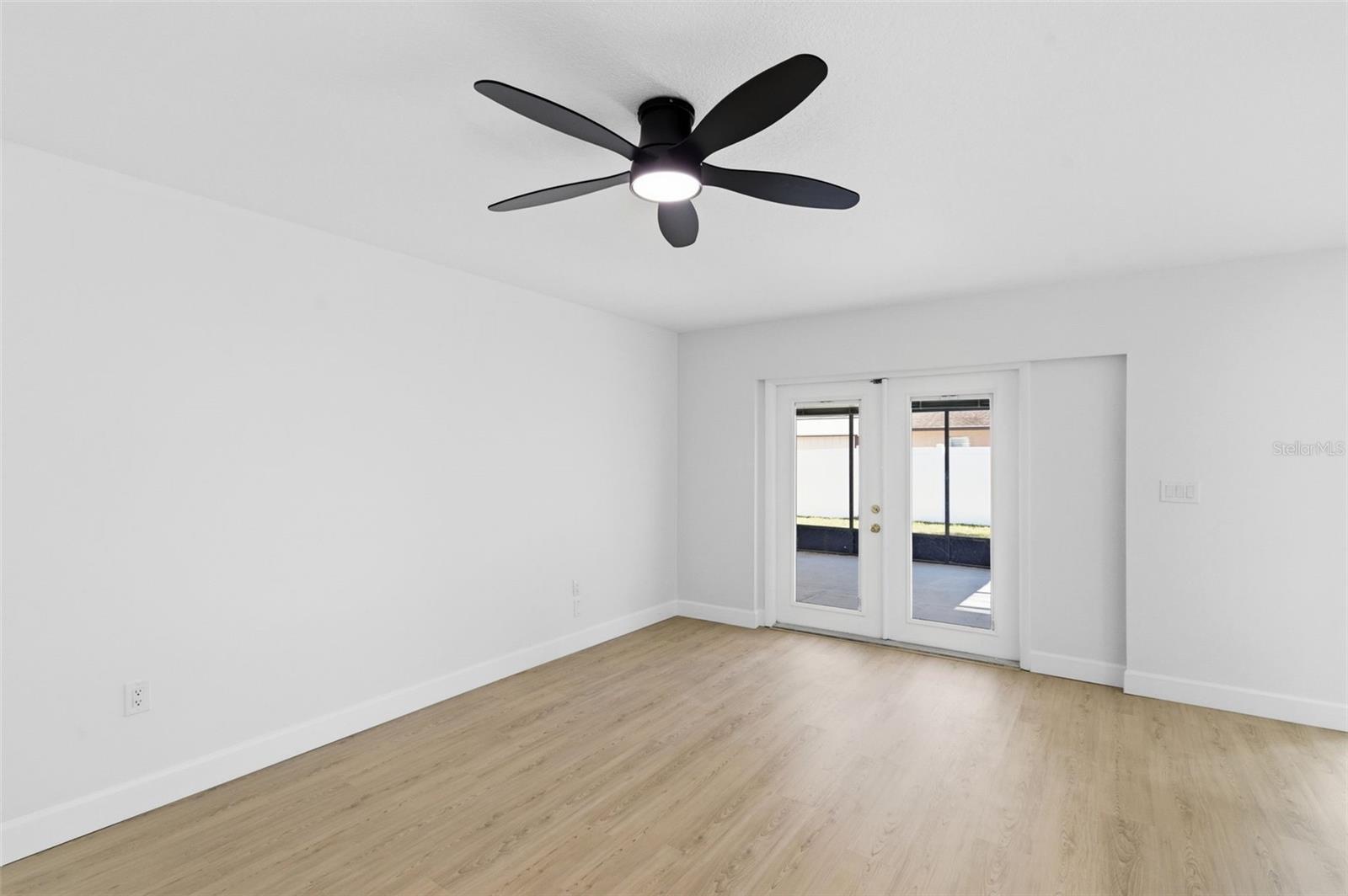 SEMINOLE COUNTRY - Residential