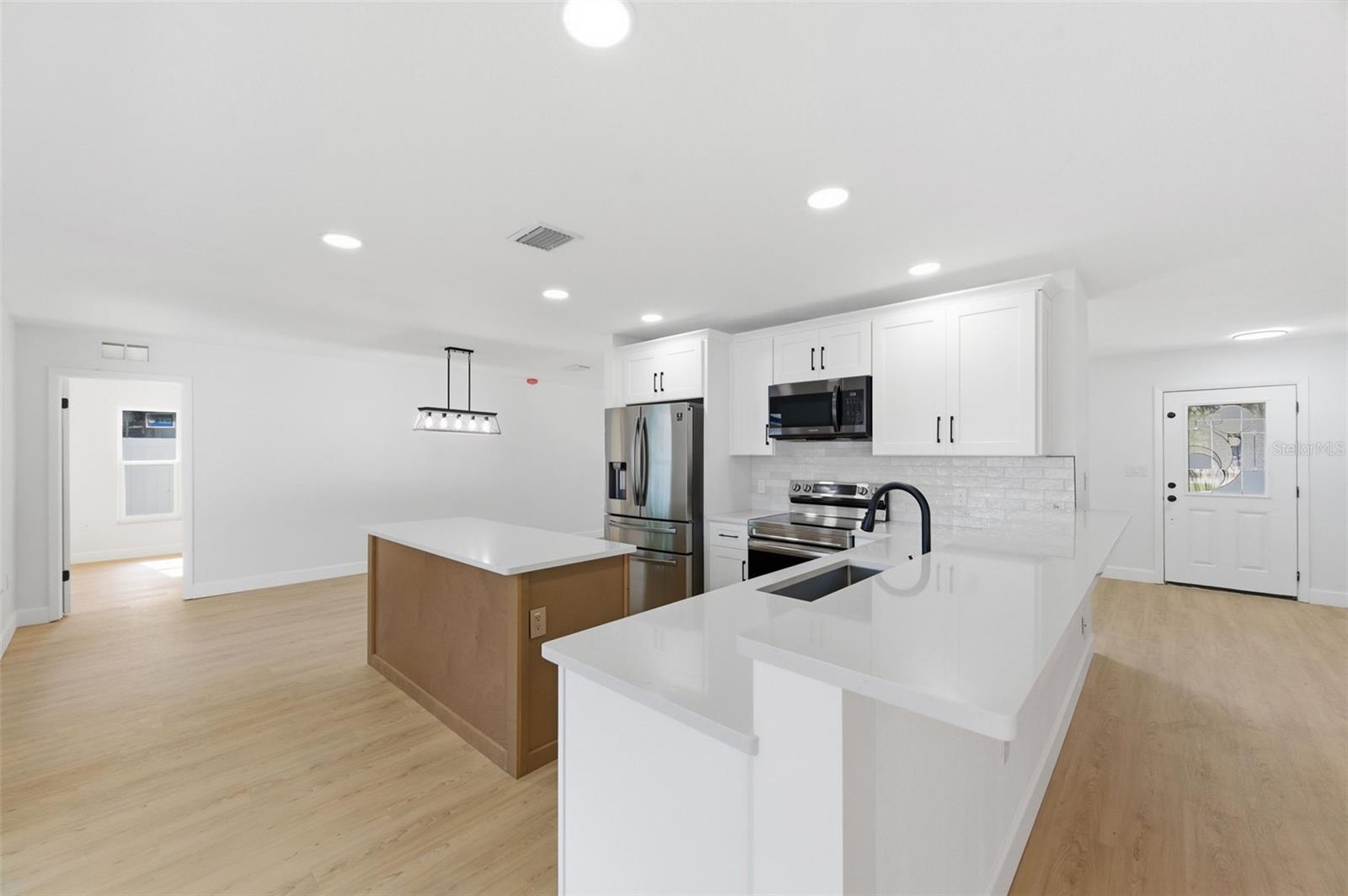 SEMINOLE COUNTRY - Residential