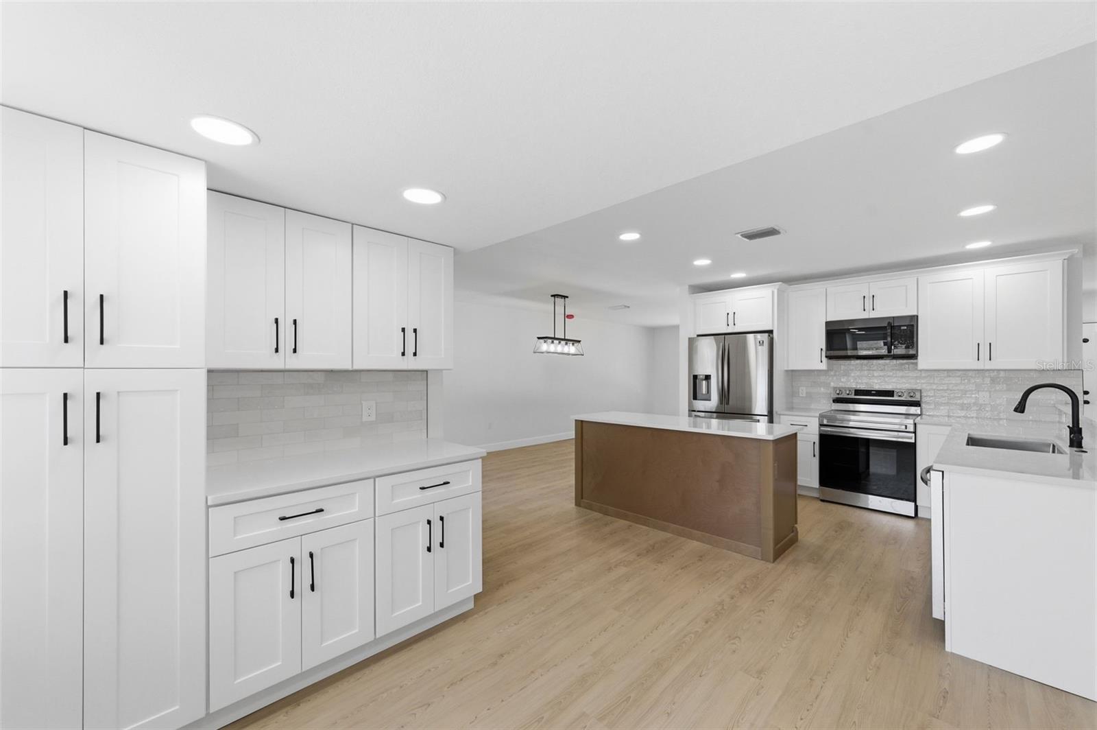 SEMINOLE COUNTRY - Residential