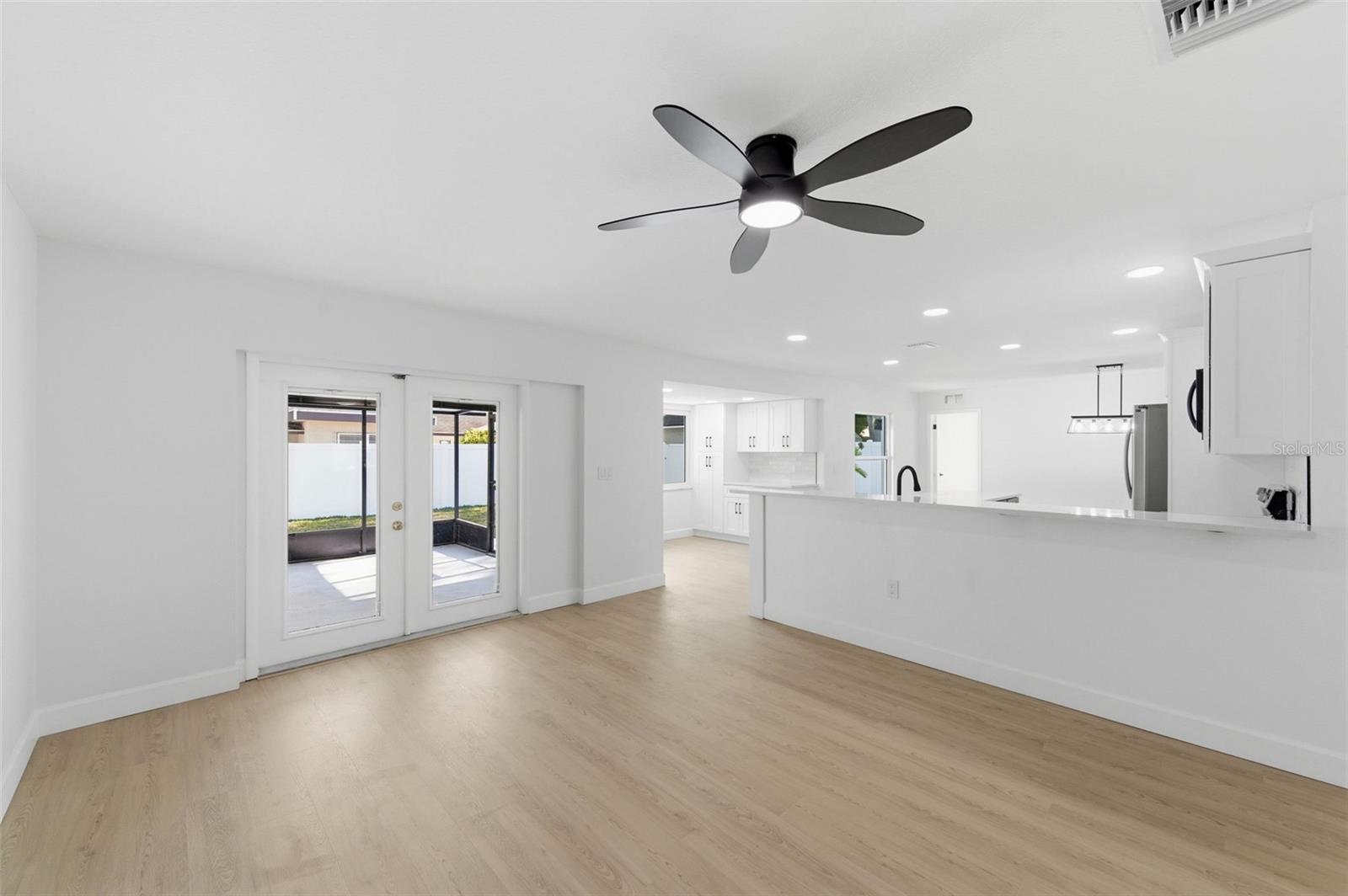 SEMINOLE COUNTRY - Residential