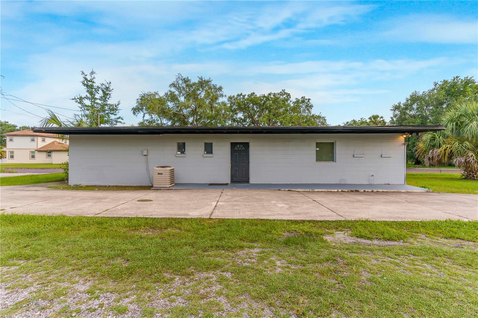 750 W 9TH STREET