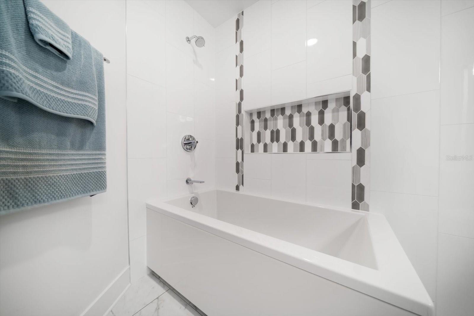 PURA VIDA RESIDENCES CONDO - Residential