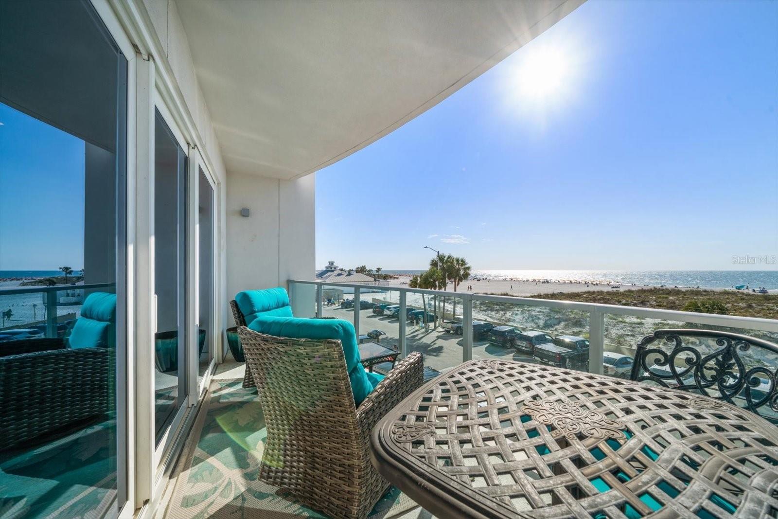 PURA VIDA RESIDENCES CONDO - Residential