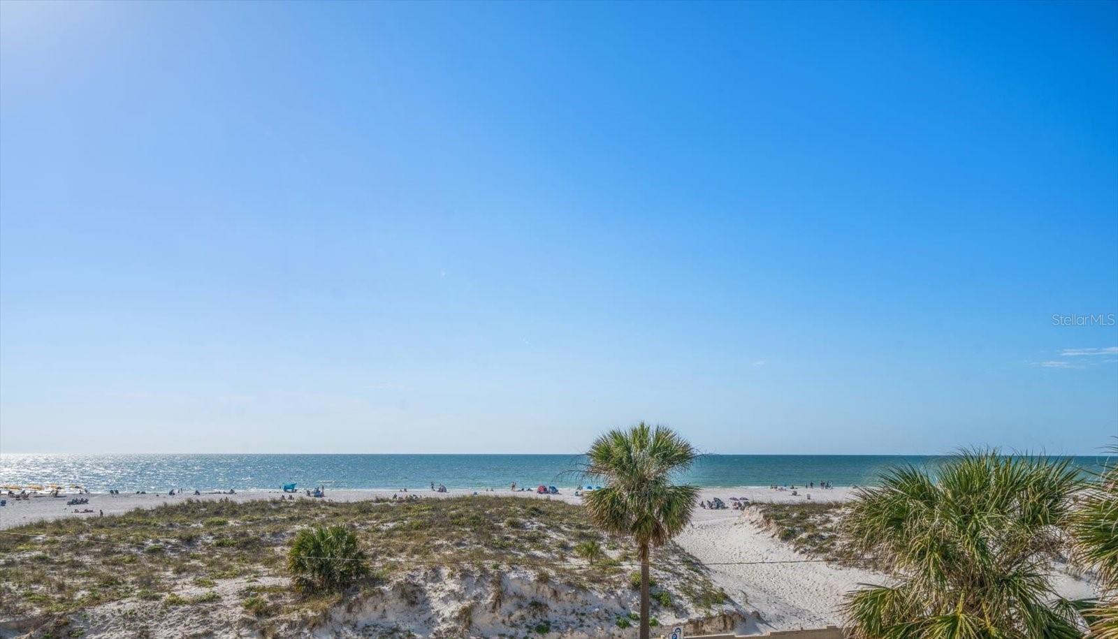 PURA VIDA RESIDENCES CONDO - Residential