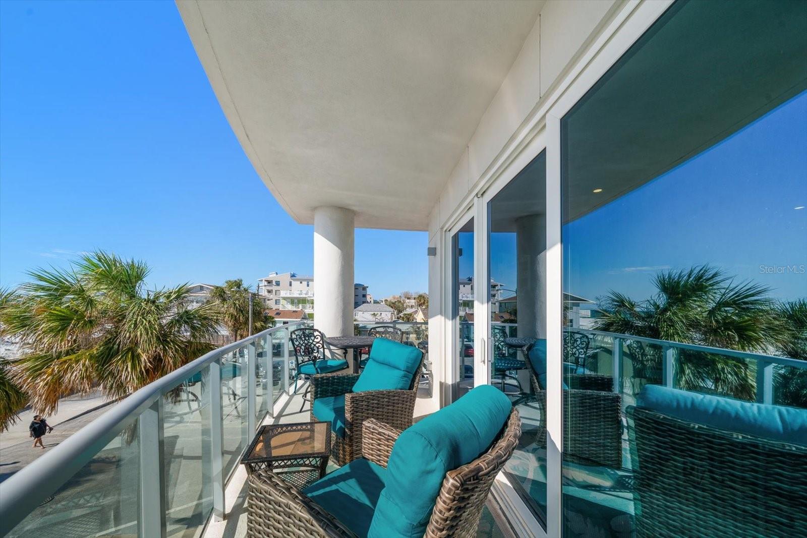 PURA VIDA RESIDENCES CONDO - Residential