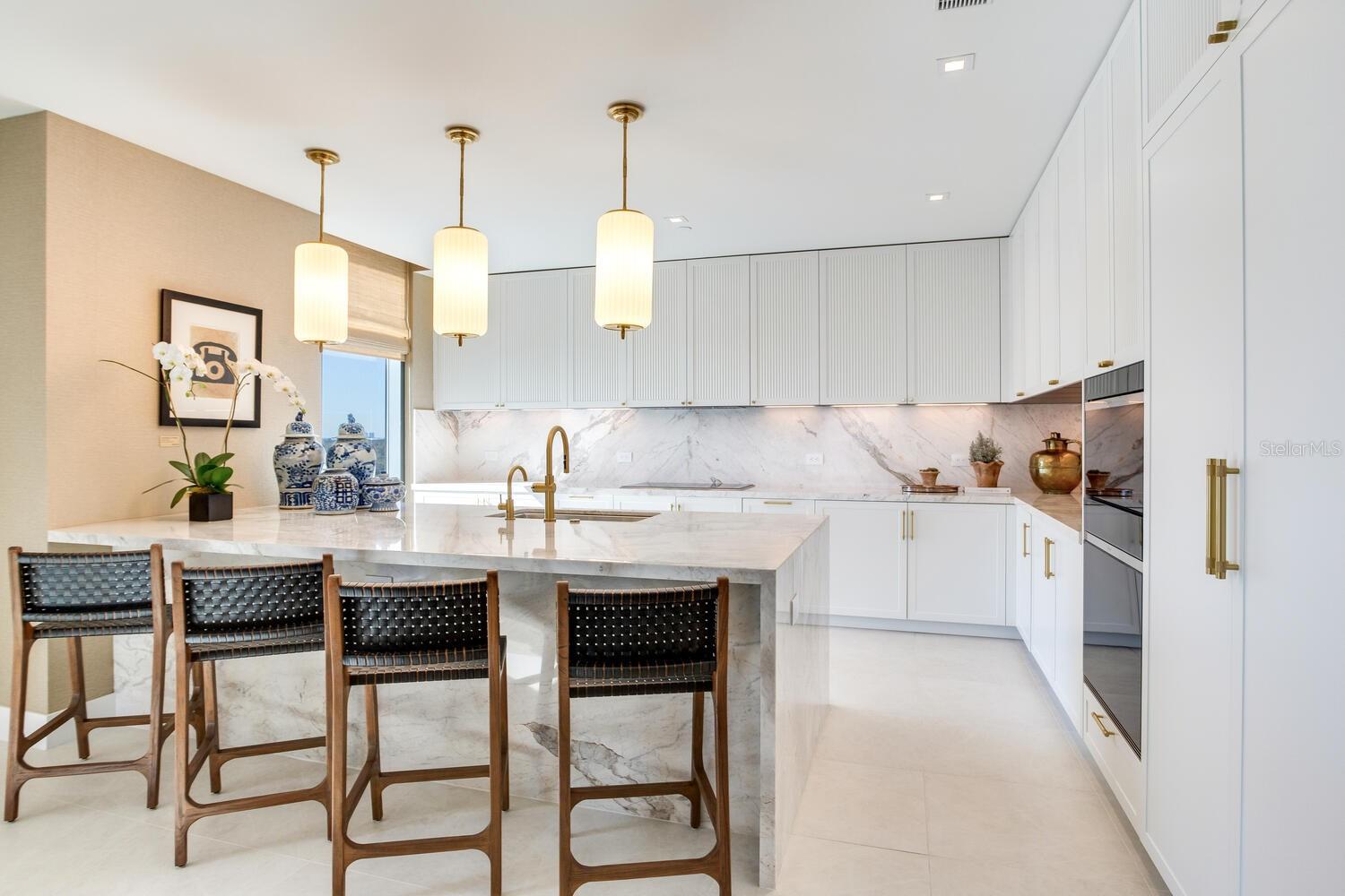 BAYSHORE YSABELLA CONDOMINIUM - Residential